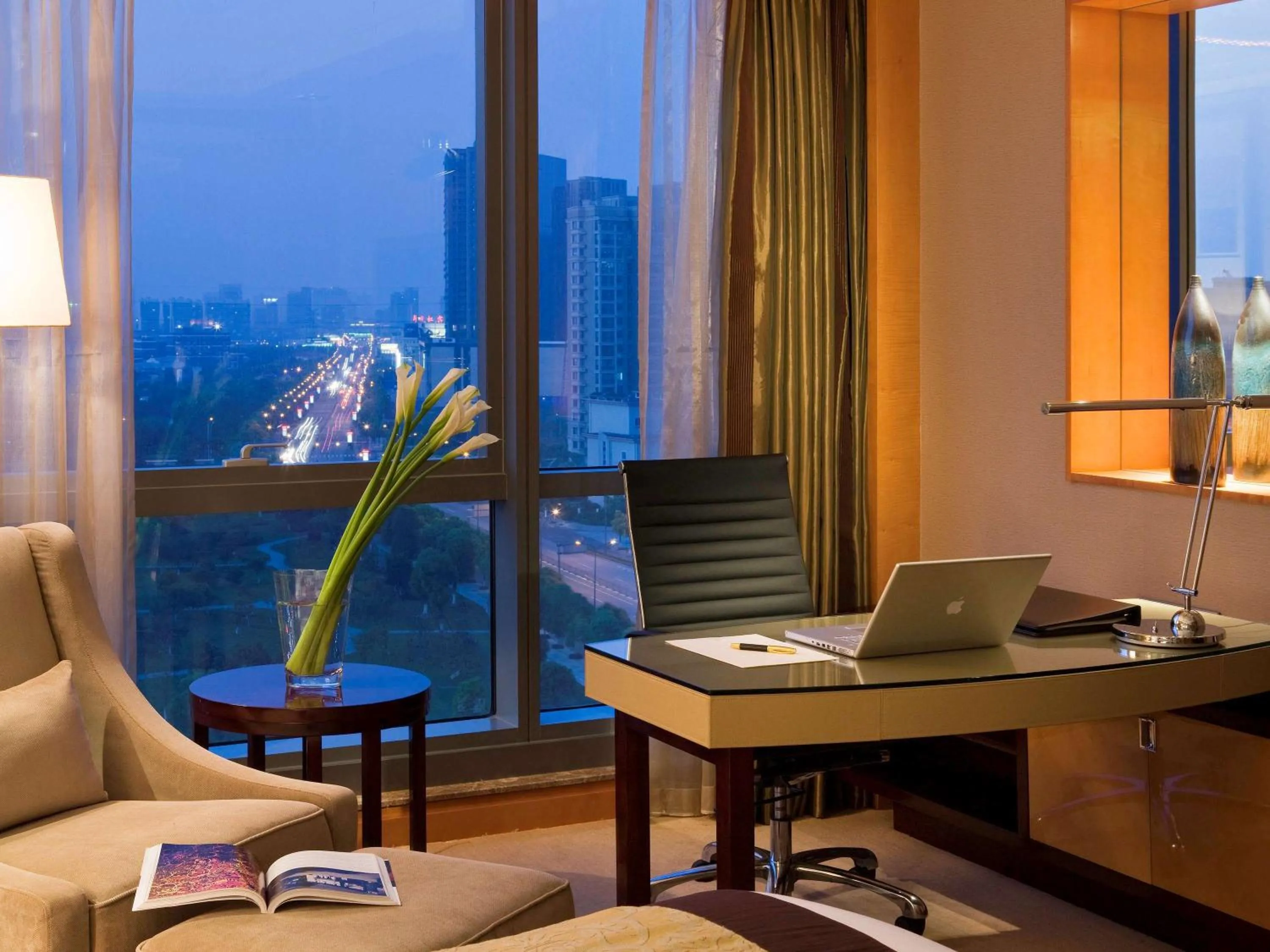 Photo of the whole room, City View in Sofitel Wanda Ningbo