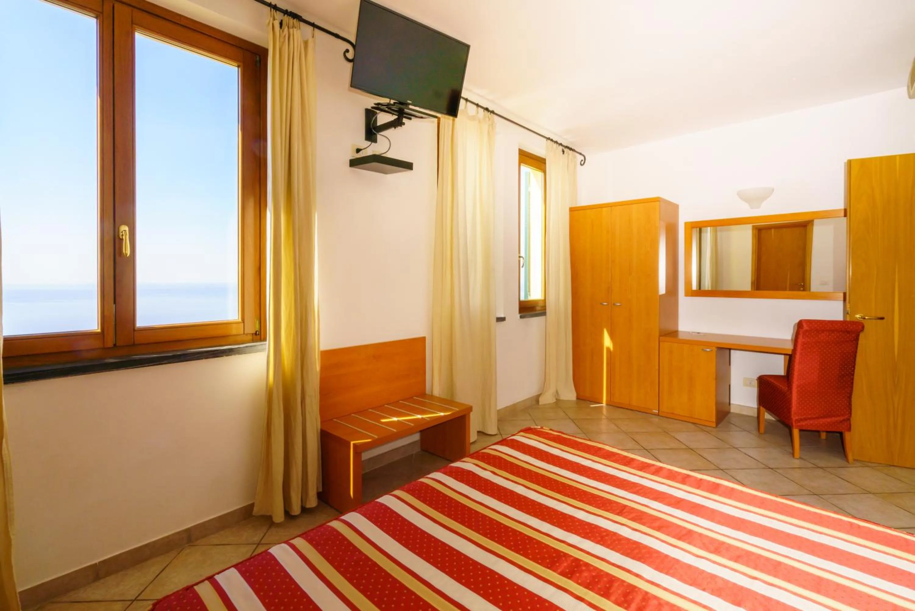 Bed in Albergo Luna di Marzo