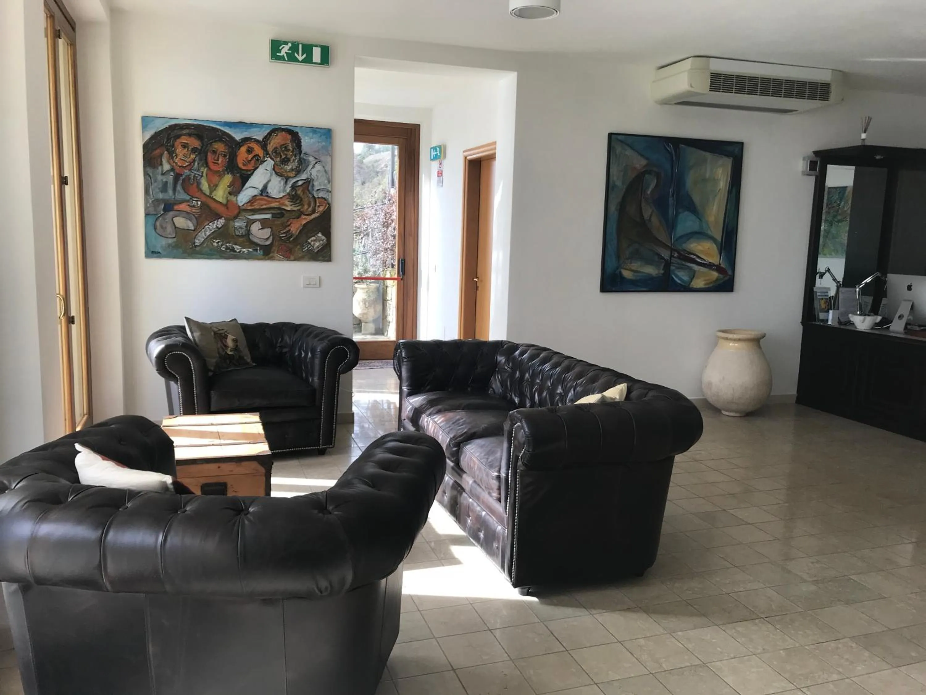 Lobby or reception in Albergo Luna di Marzo