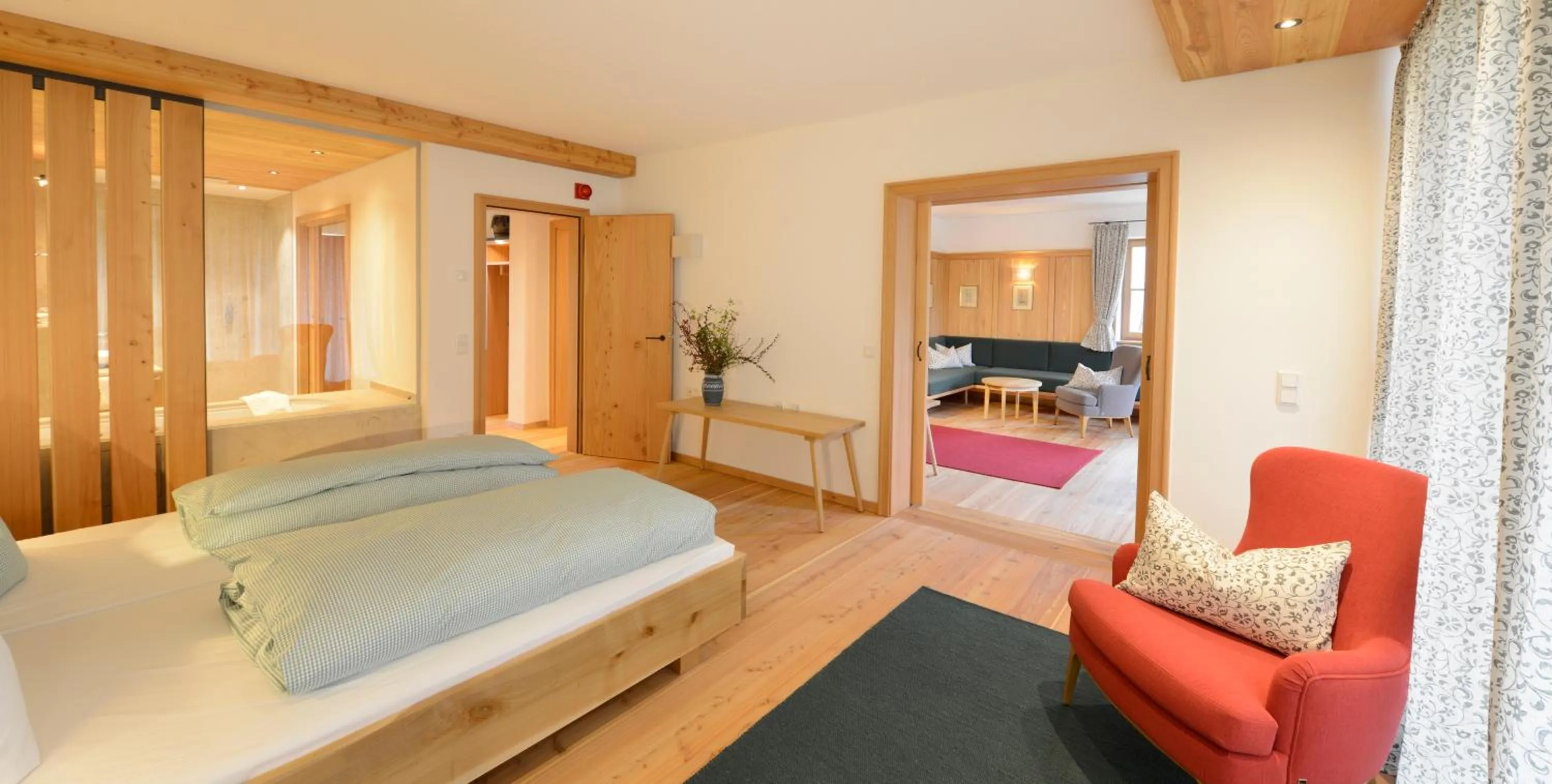 Photo of the whole room, Bed in Romantik Hotel Zum Klosterbräu