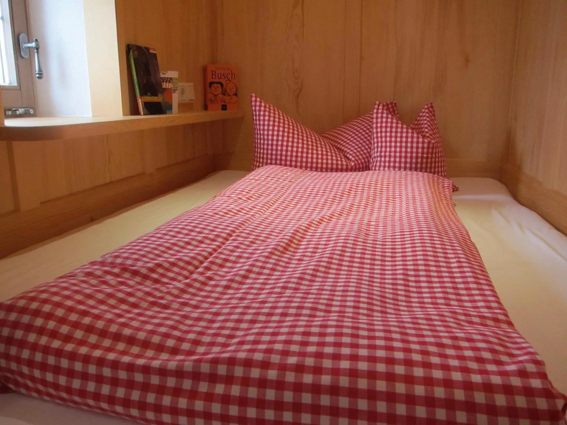 Bed in Romantik Hotel Zum Klosterbräu