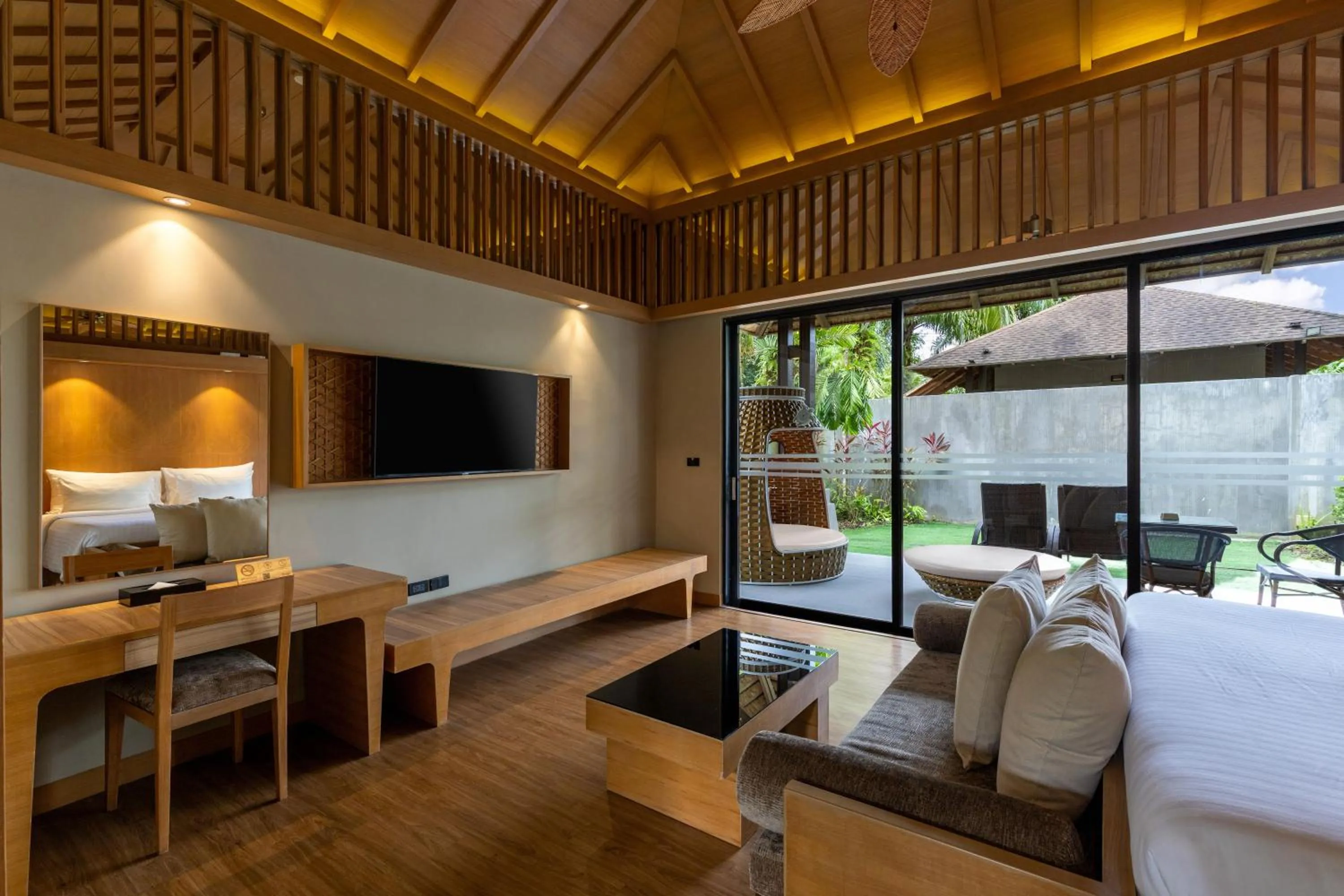 TV and multimedia, Bed in ananea Beyond Khaolak