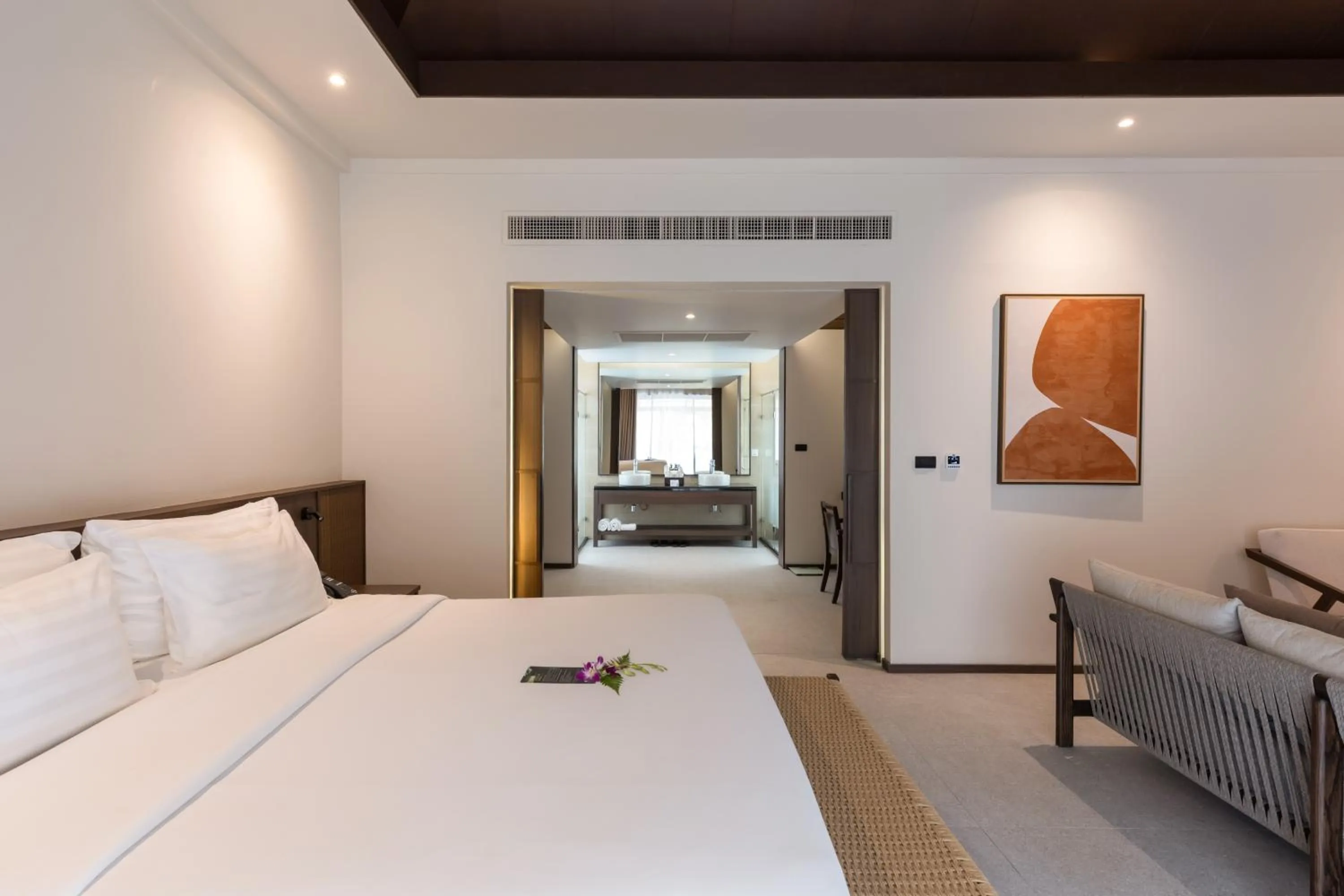 Photo of the whole room, Bed in ananea Beyond Khaolak