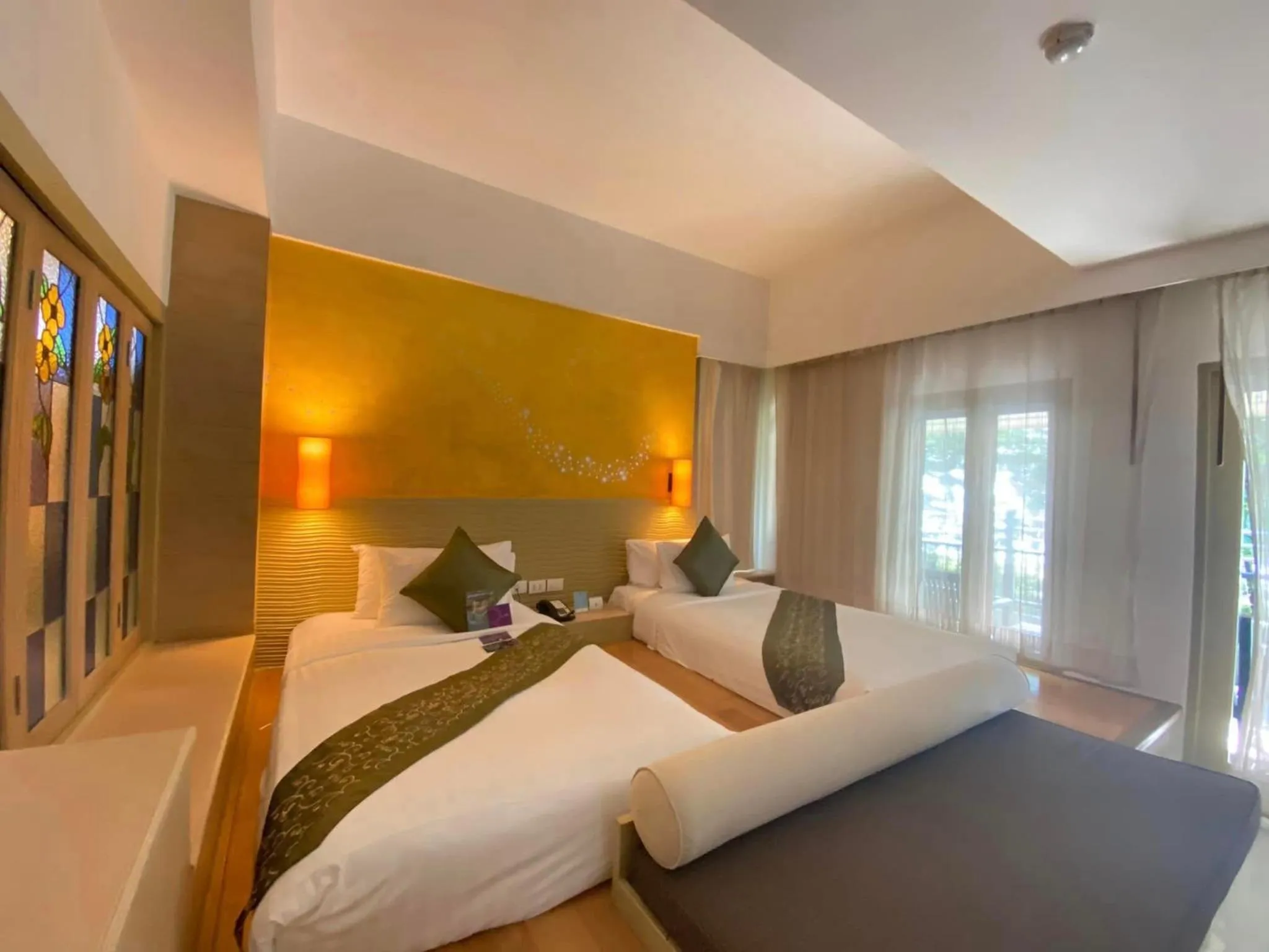 Bed in Mercure Koh Chang Hideaway