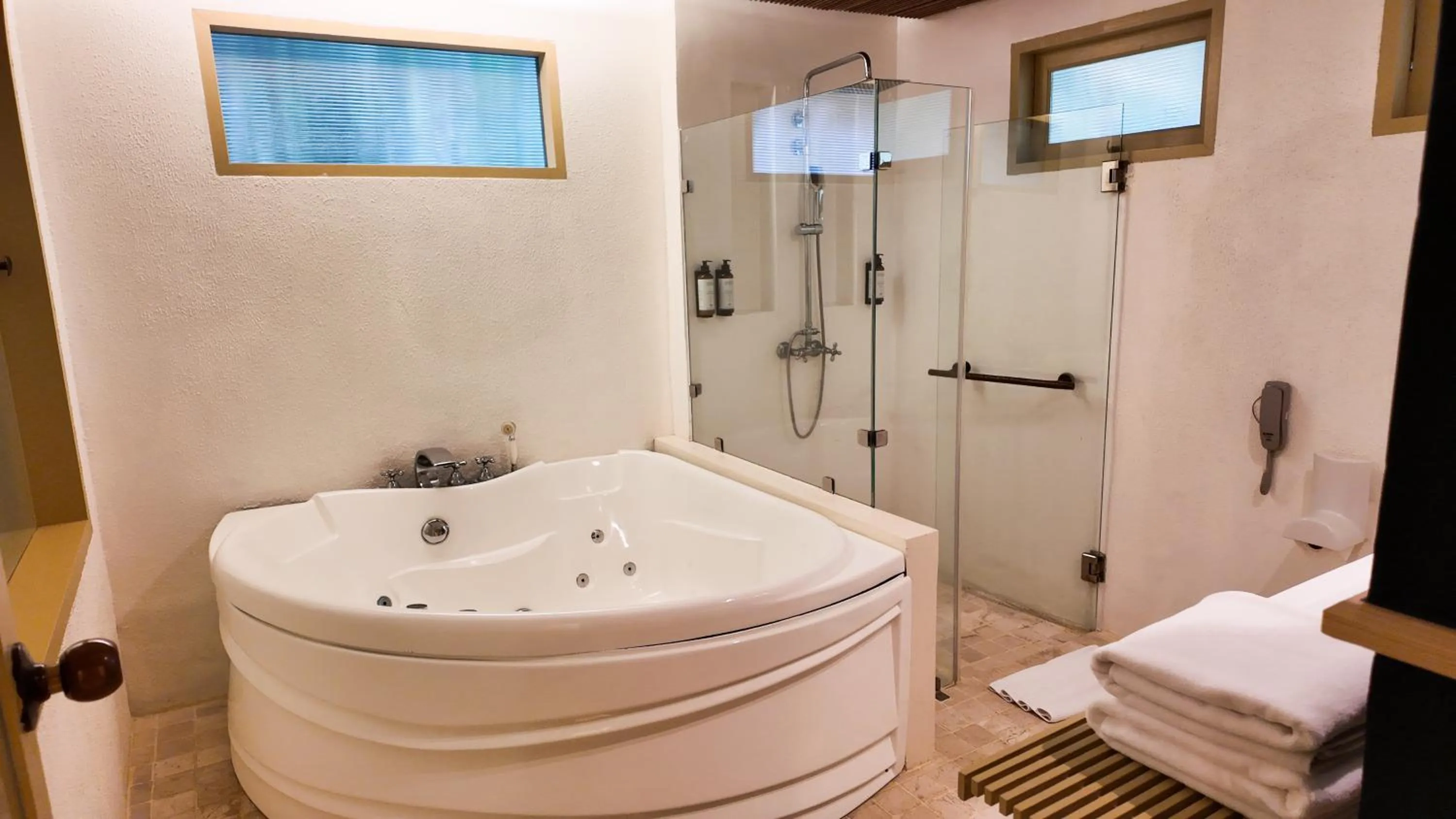 Bathroom in Mercure Koh Chang Hideaway