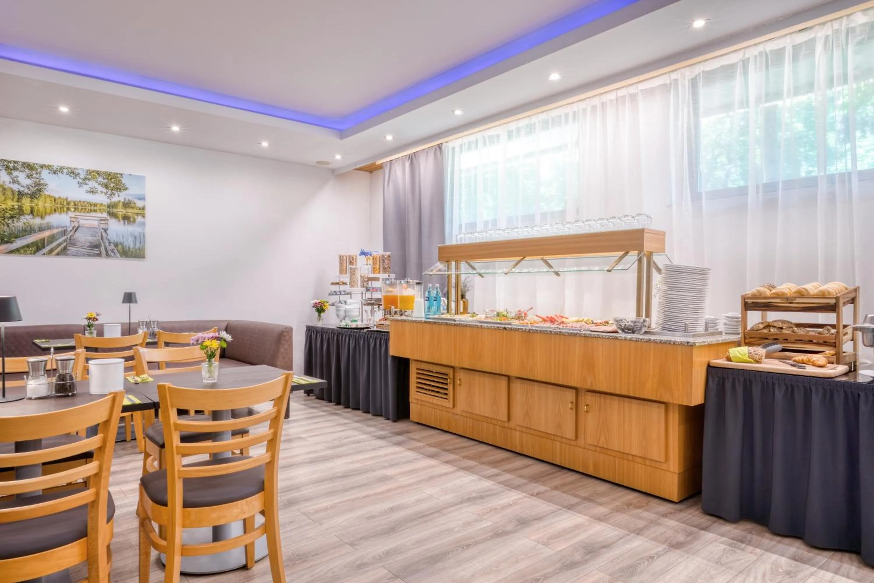 Restaurant/places to eat in Waldhotel