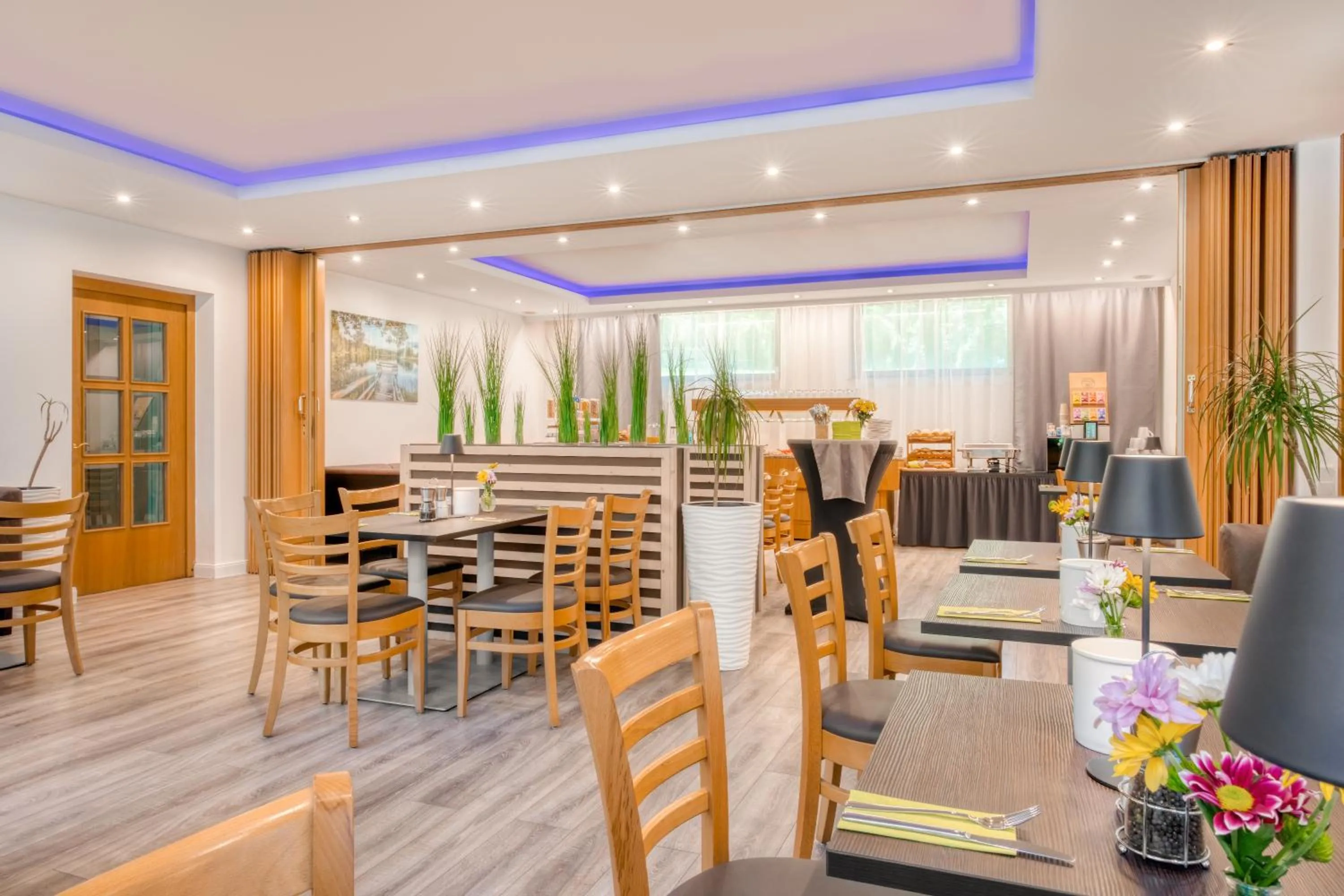 Restaurant/places to eat in Waldhotel