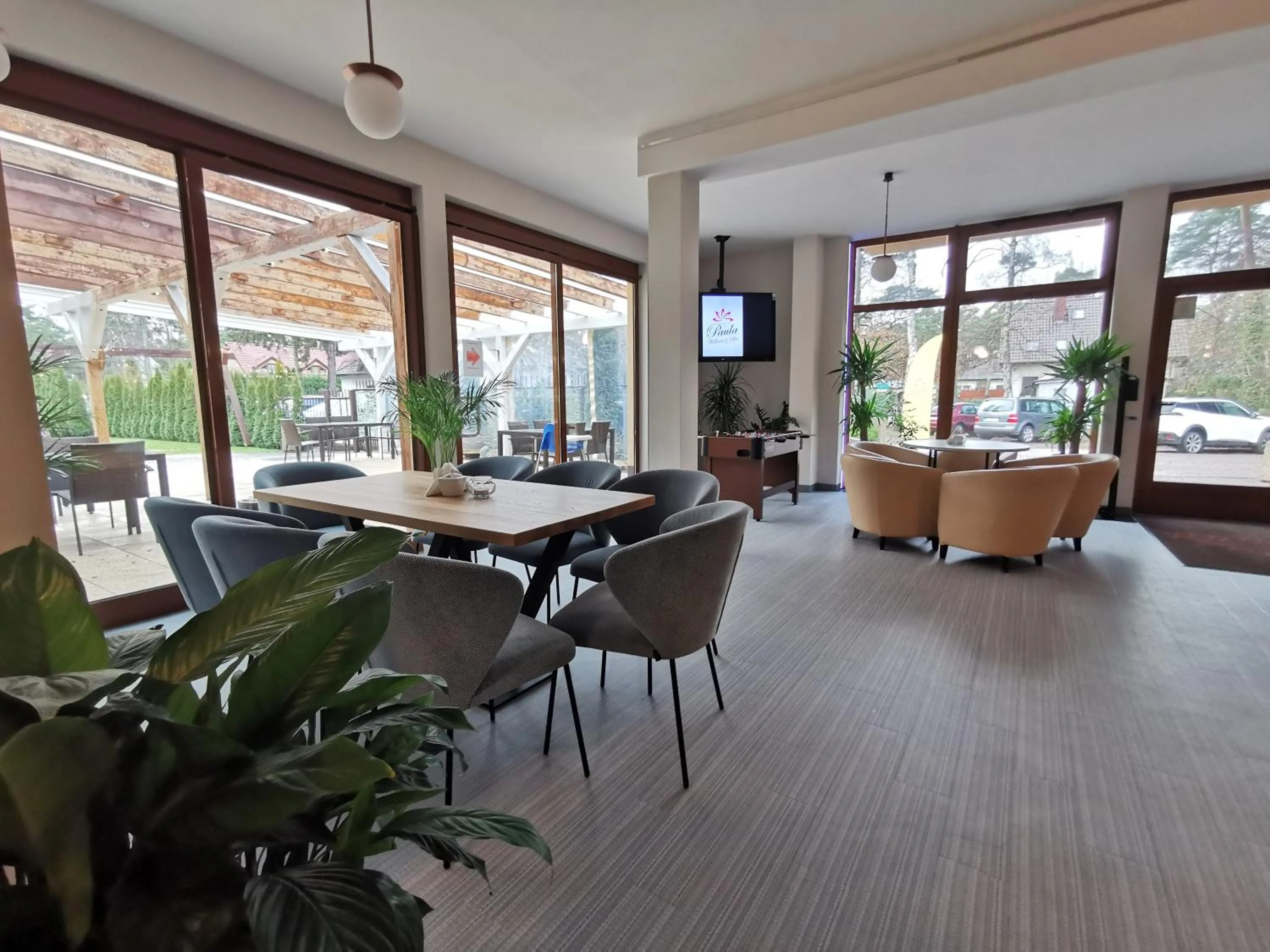 Restaurant/places to eat in Paula Wellness & SPA