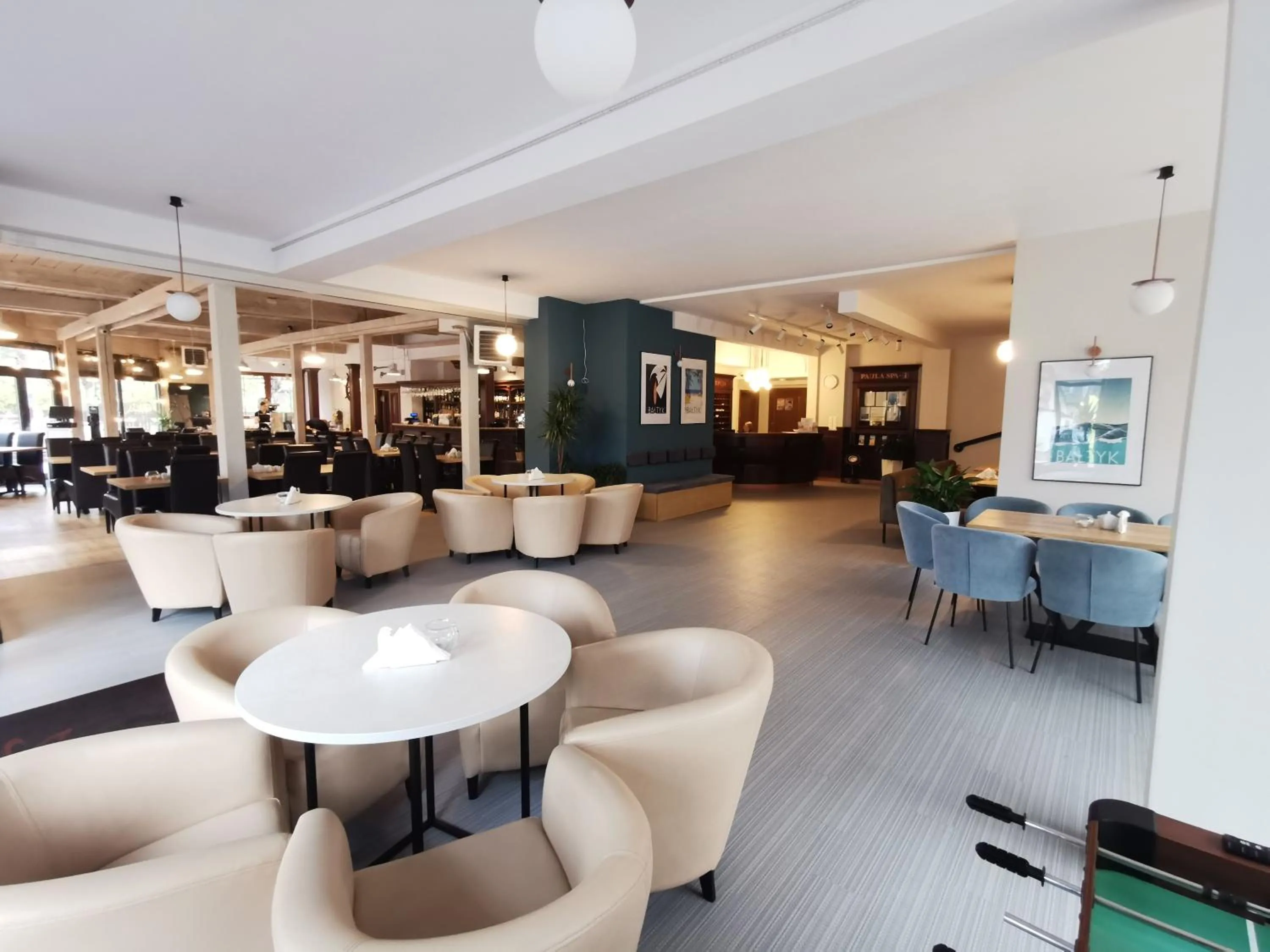 Restaurant/places to eat in Paula Wellness & SPA