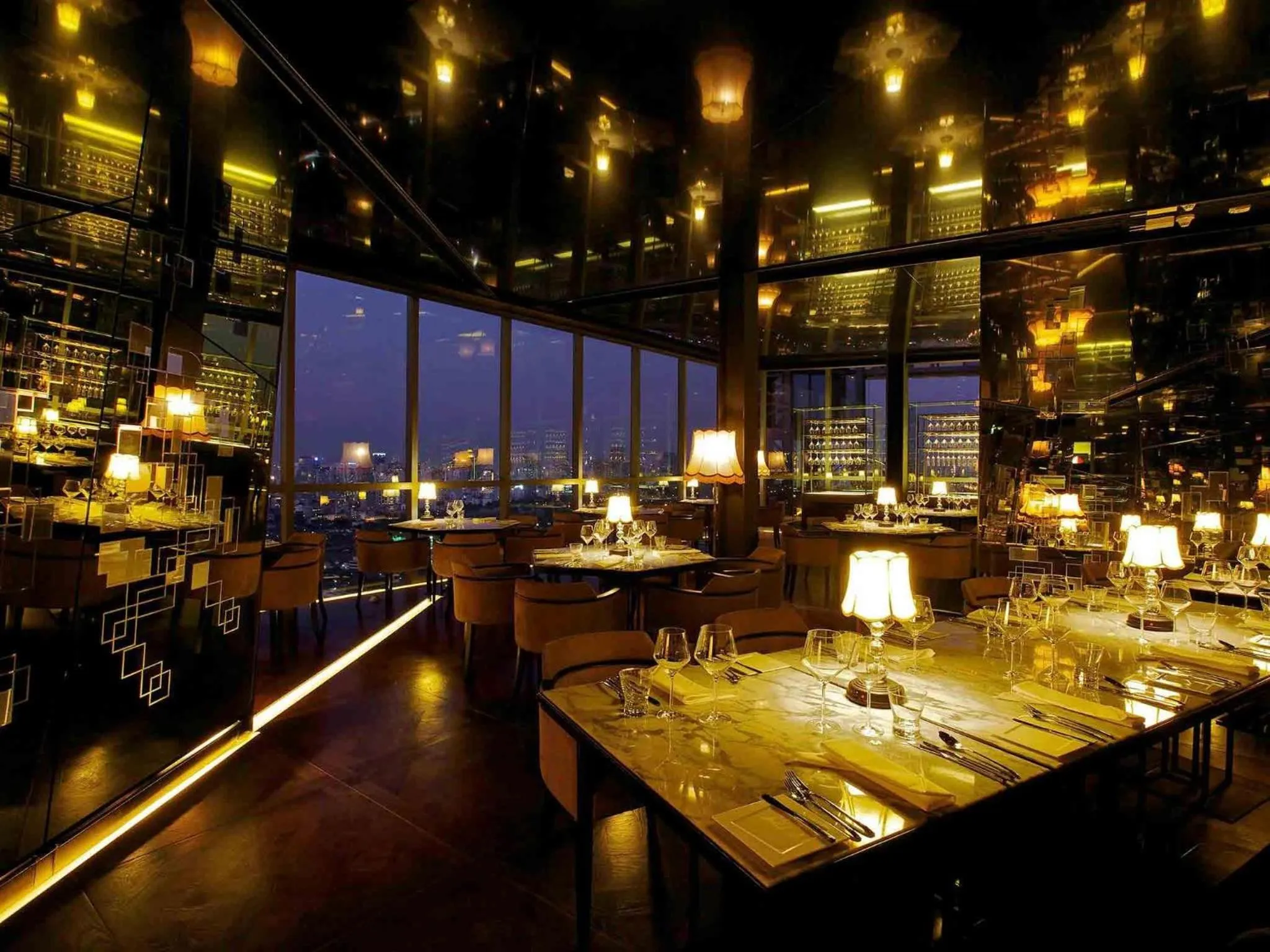 Restaurant/places to eat in SO/ Bangkok