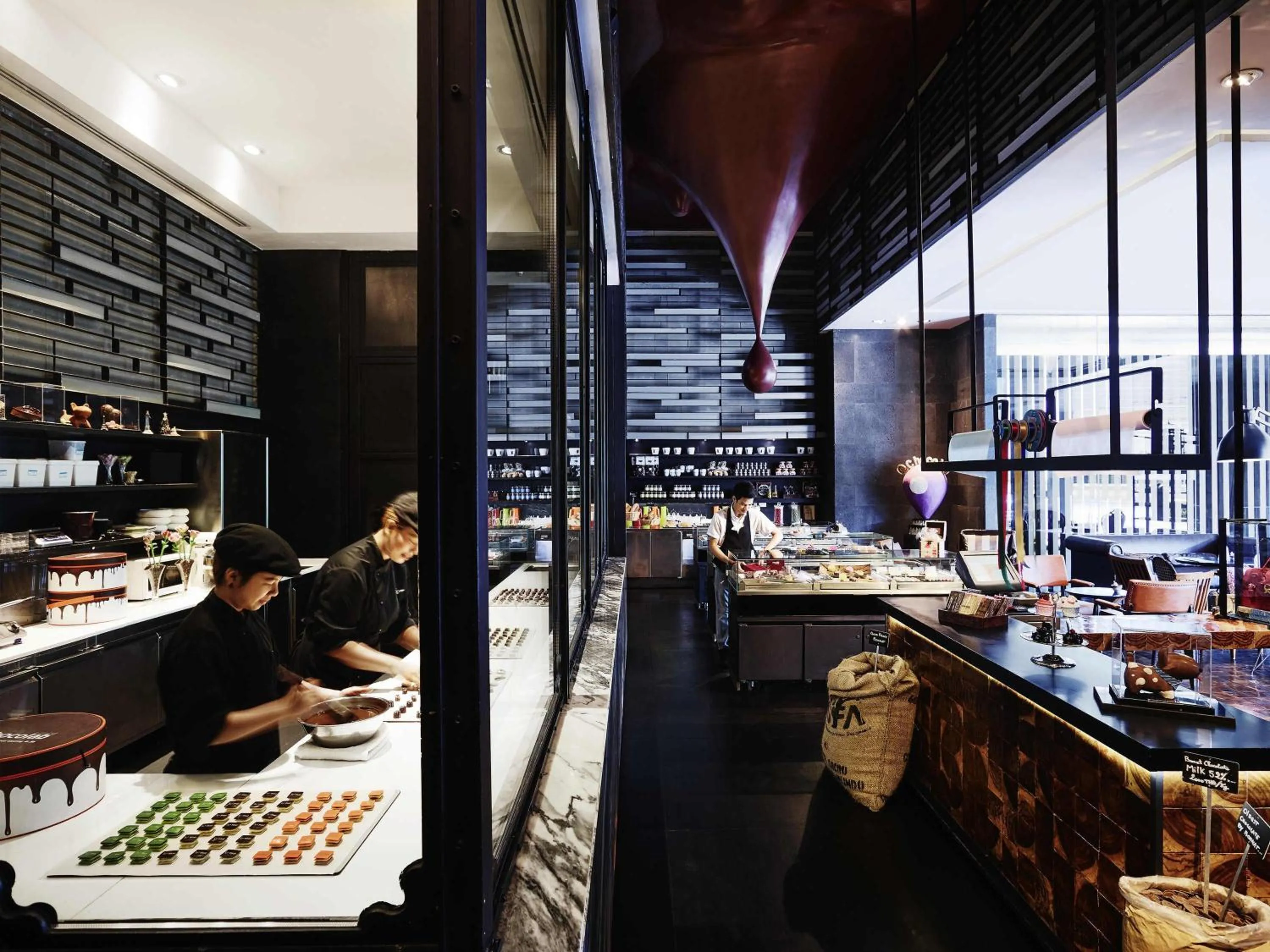 Restaurant/places to eat in SO/ Bangkok