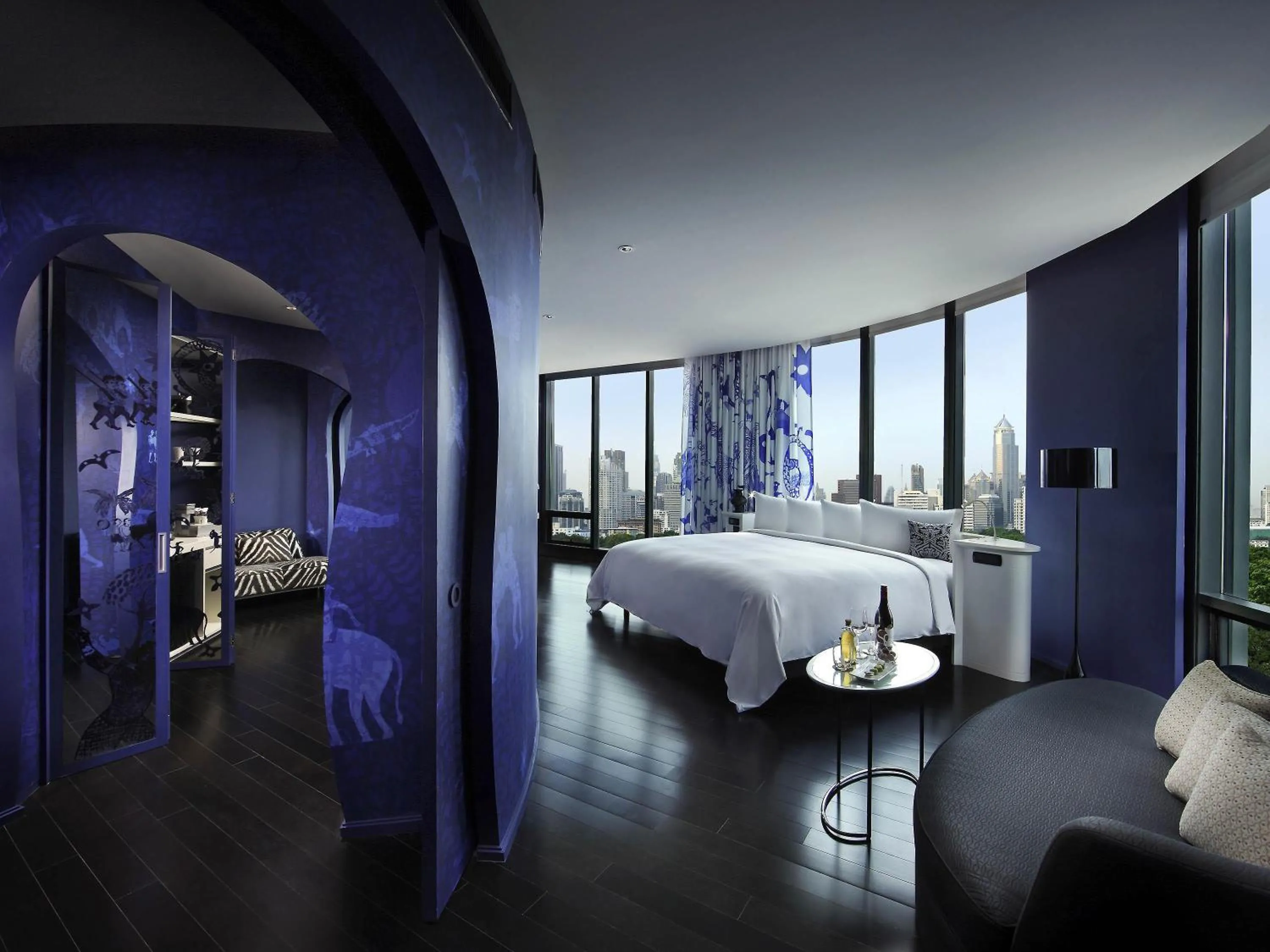 Photo of the whole room, Bed in SO/ Bangkok