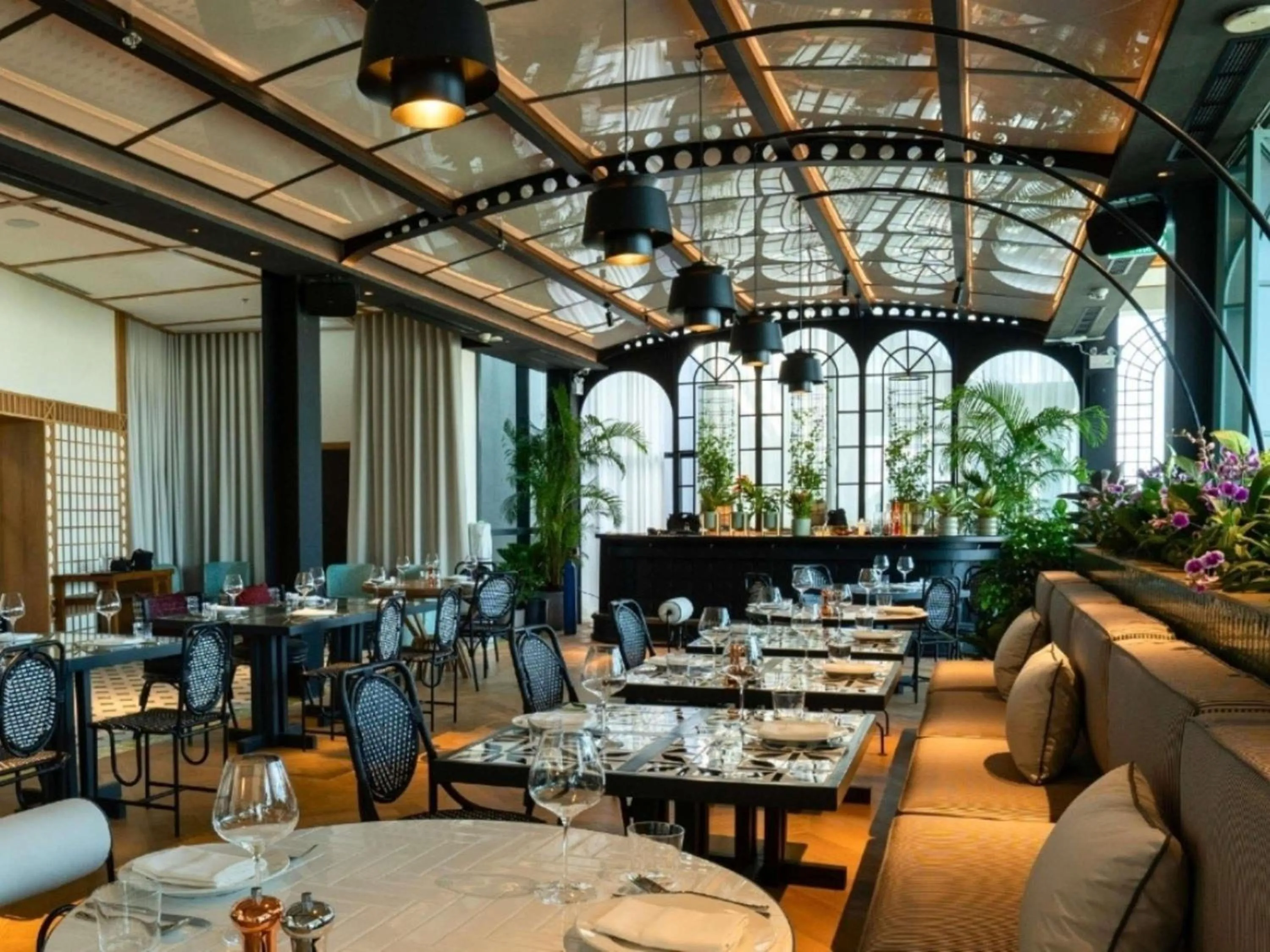 Restaurant/places to eat in SO/ Bangkok