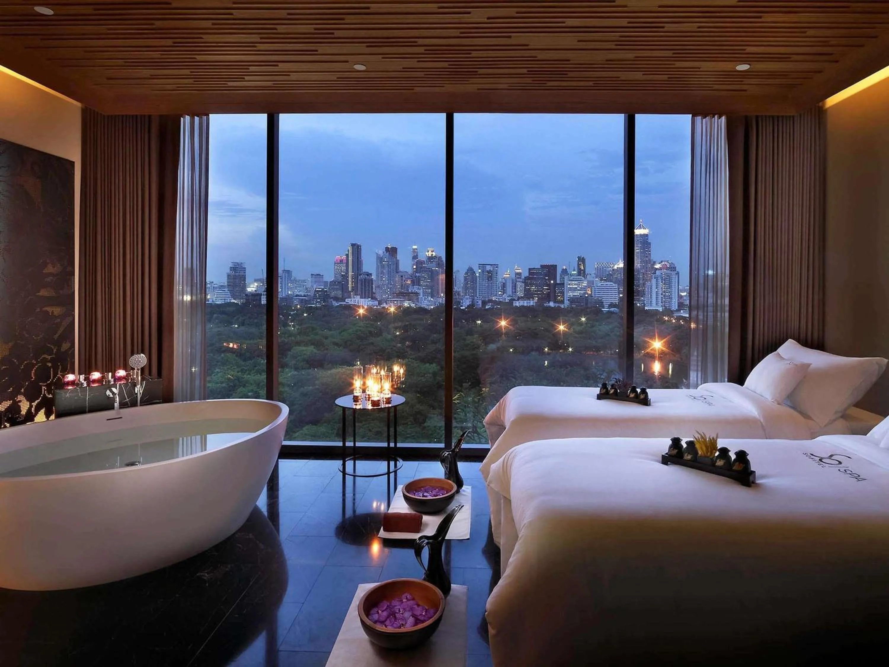 Spa and wellness centre/facilities, Bed in SO/ Bangkok