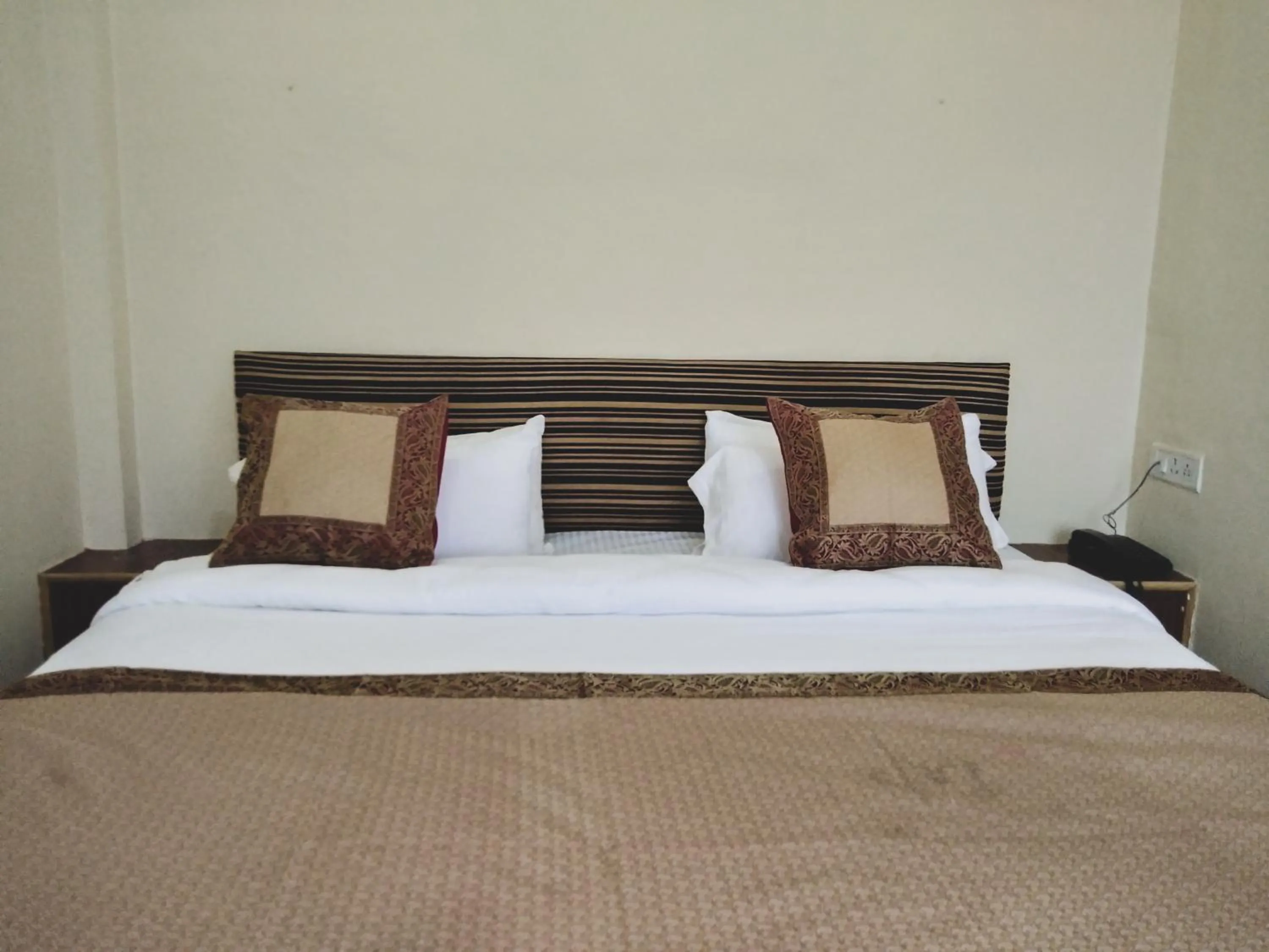 Bed in Dwivedi Hotels Palace On Steps