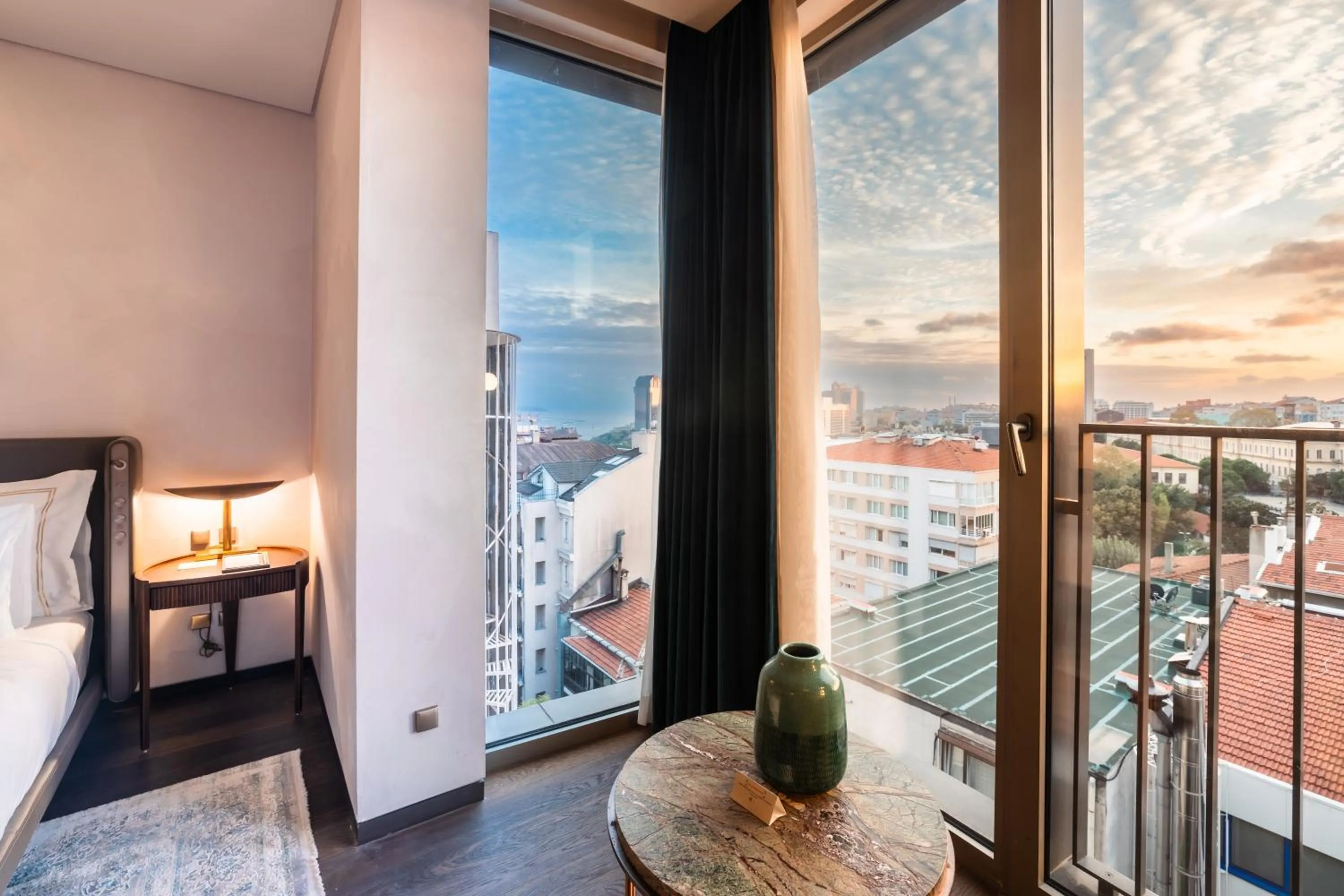 Natural landscape, Bed in Glens Palas Istanbul Nisantasi