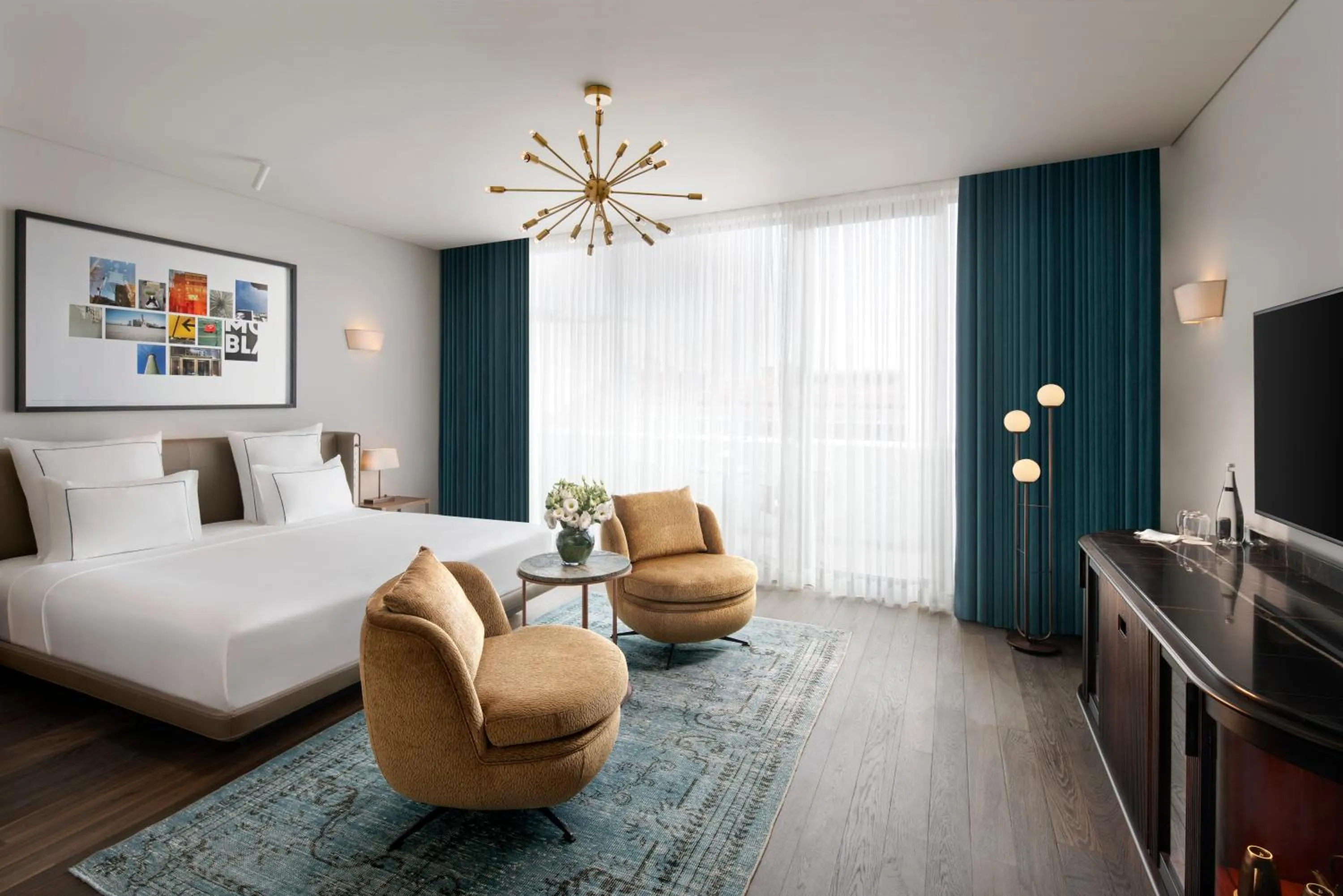 Photo of the whole room, Bed in Glens Palas Istanbul Nisantasi