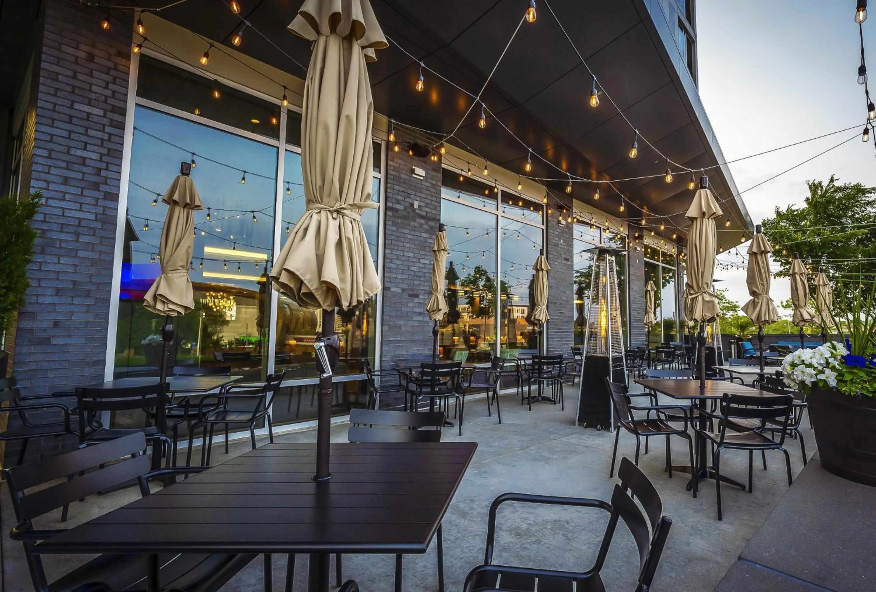 Patio in Hyatt Place Milwaukee Downtown