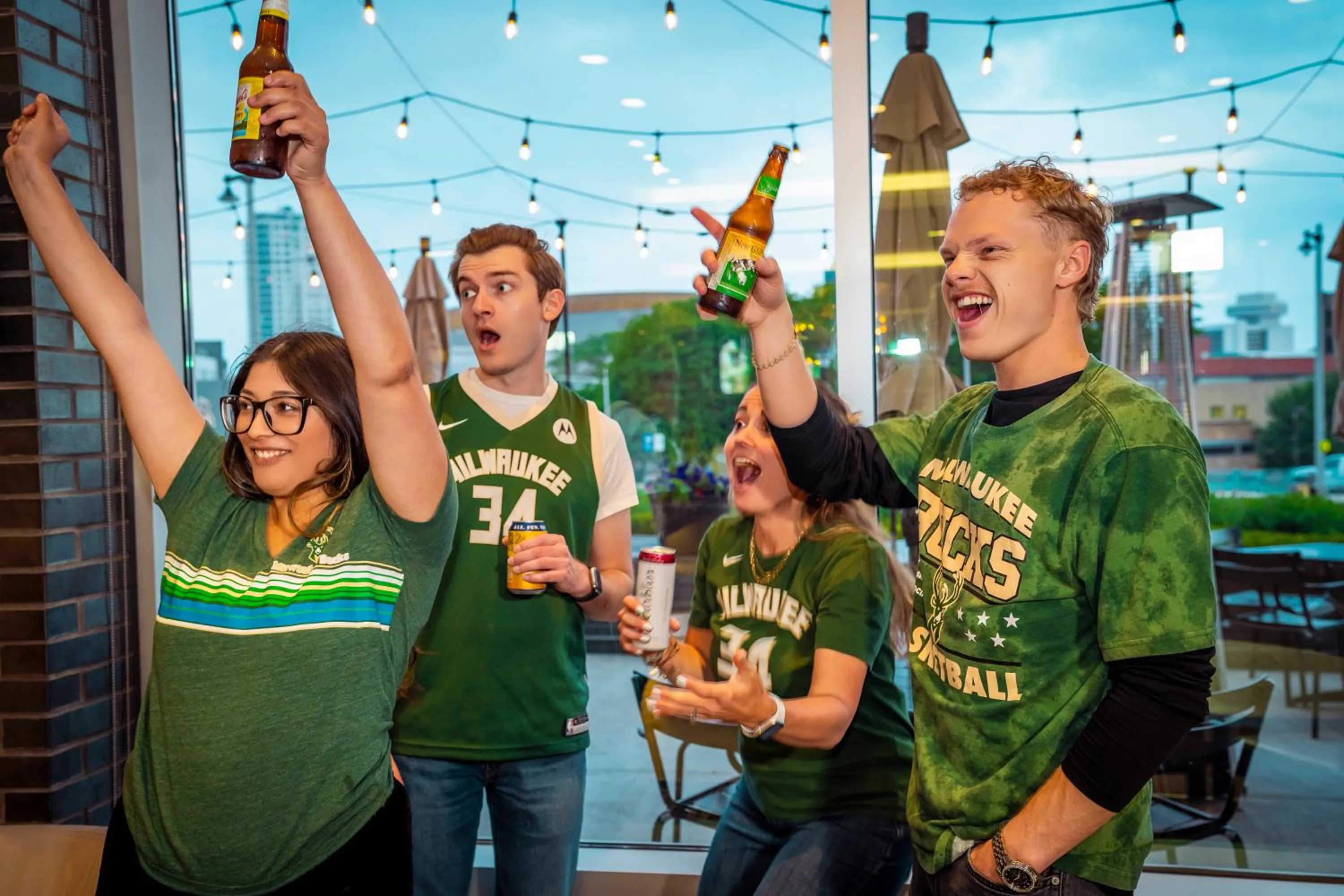 Restaurant/places to eat in Hyatt Place Milwaukee Downtown