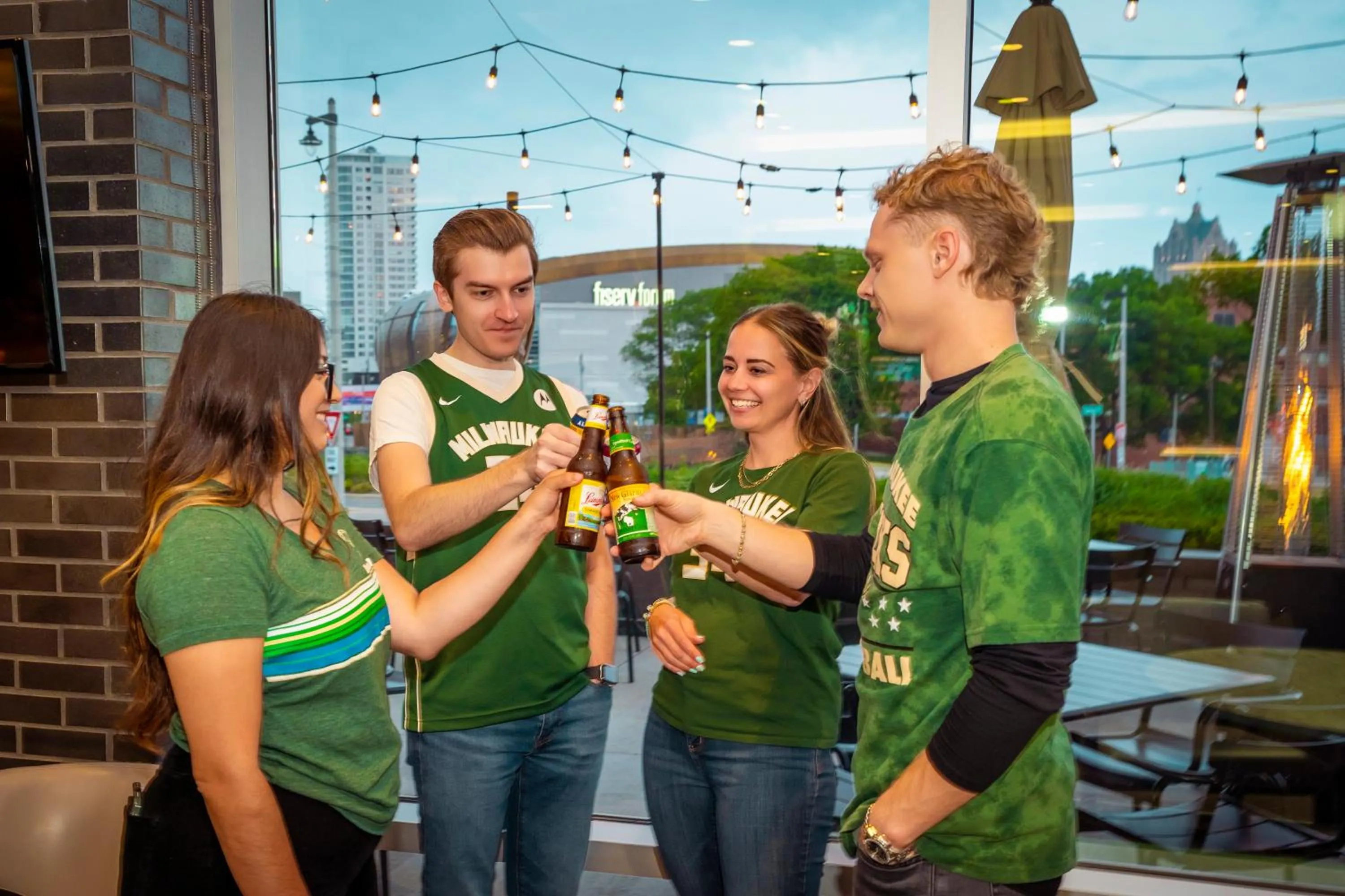 Restaurant/places to eat in Hyatt Place Milwaukee Downtown