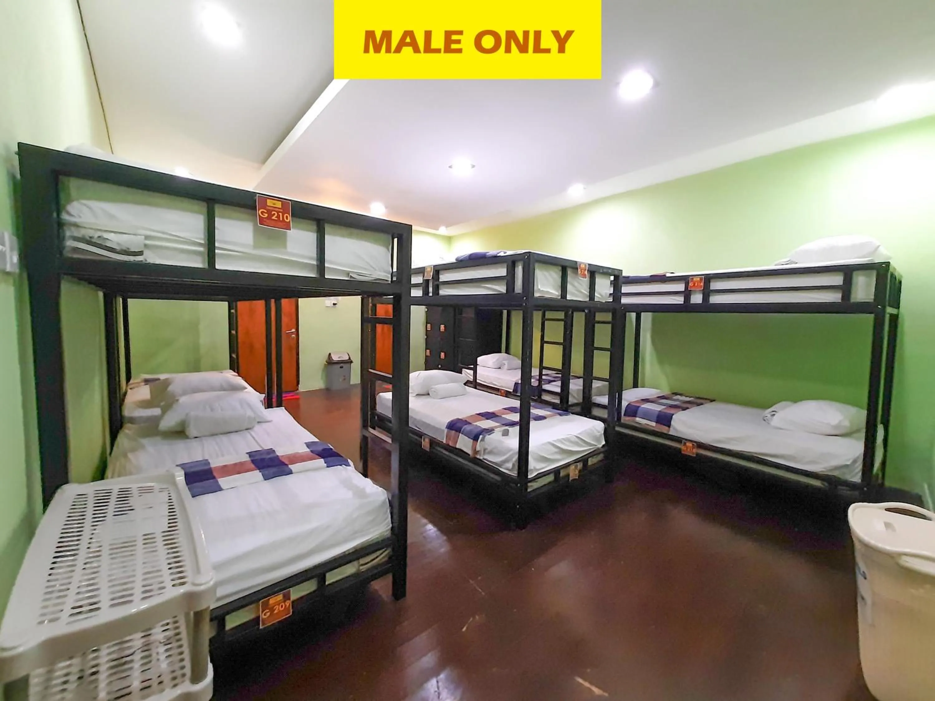 Bed in The Legian 777