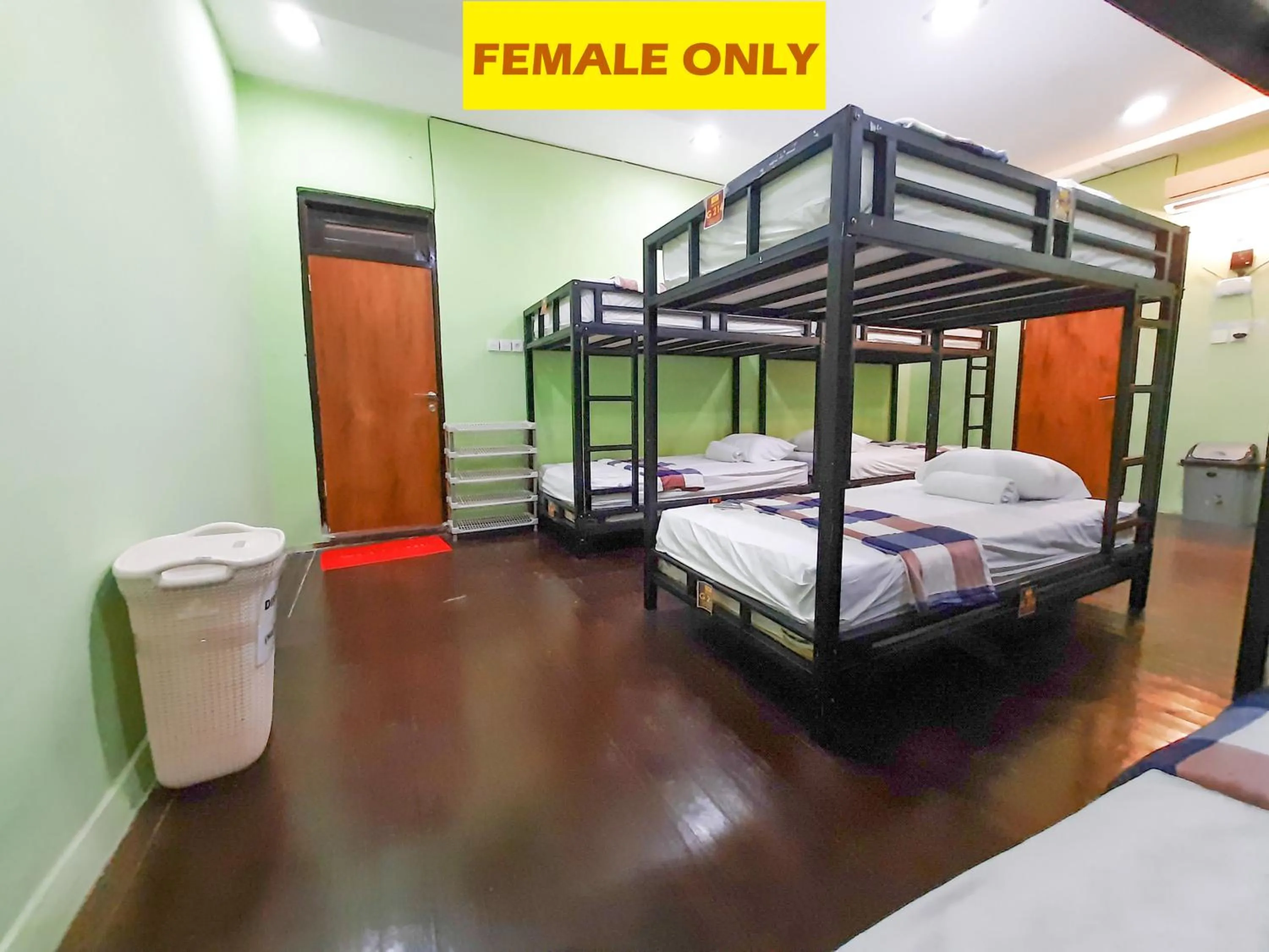 Bed in The Legian 777