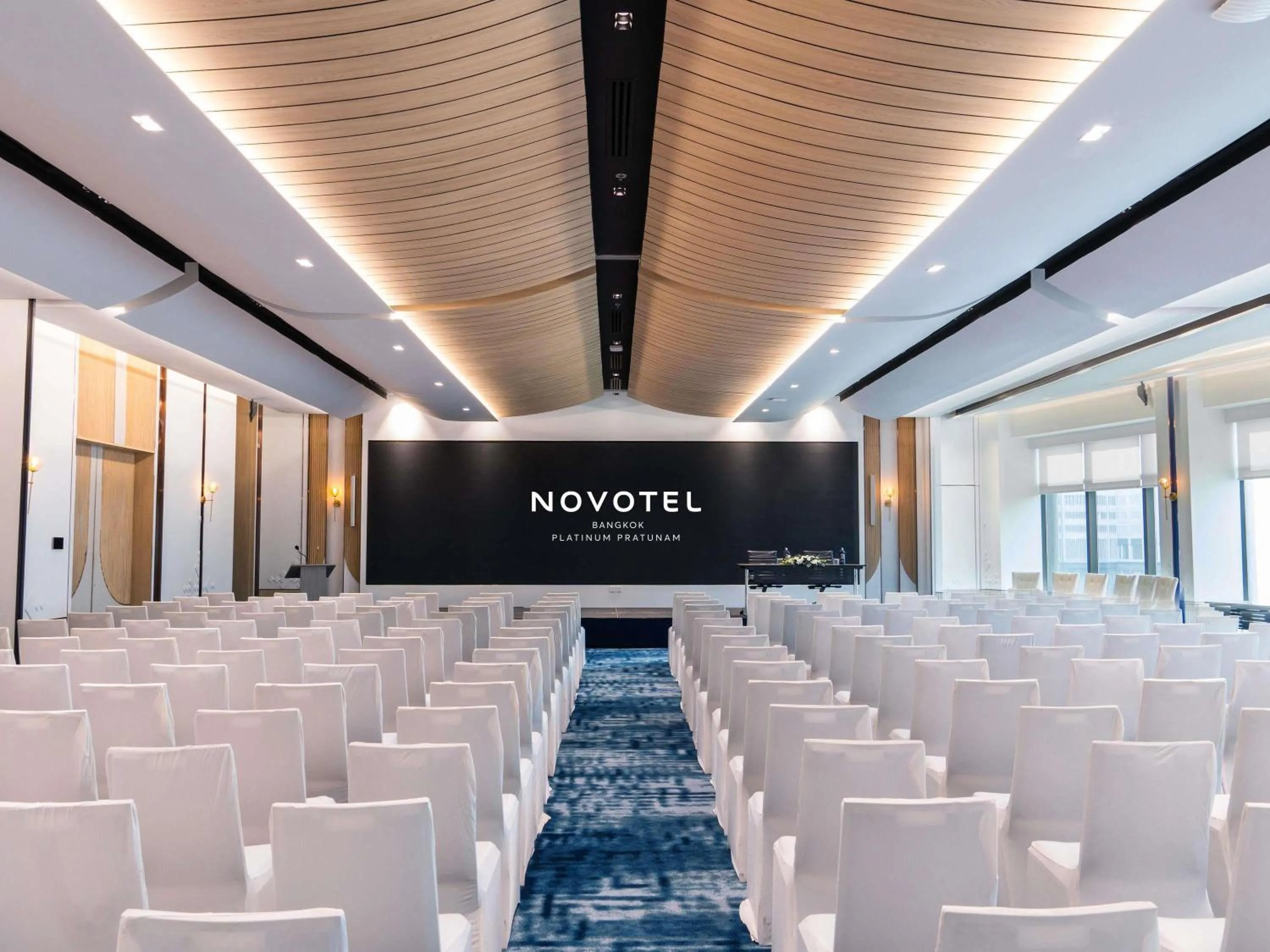 Meeting/conference room in Novotel Bangkok Platinum Pratunam