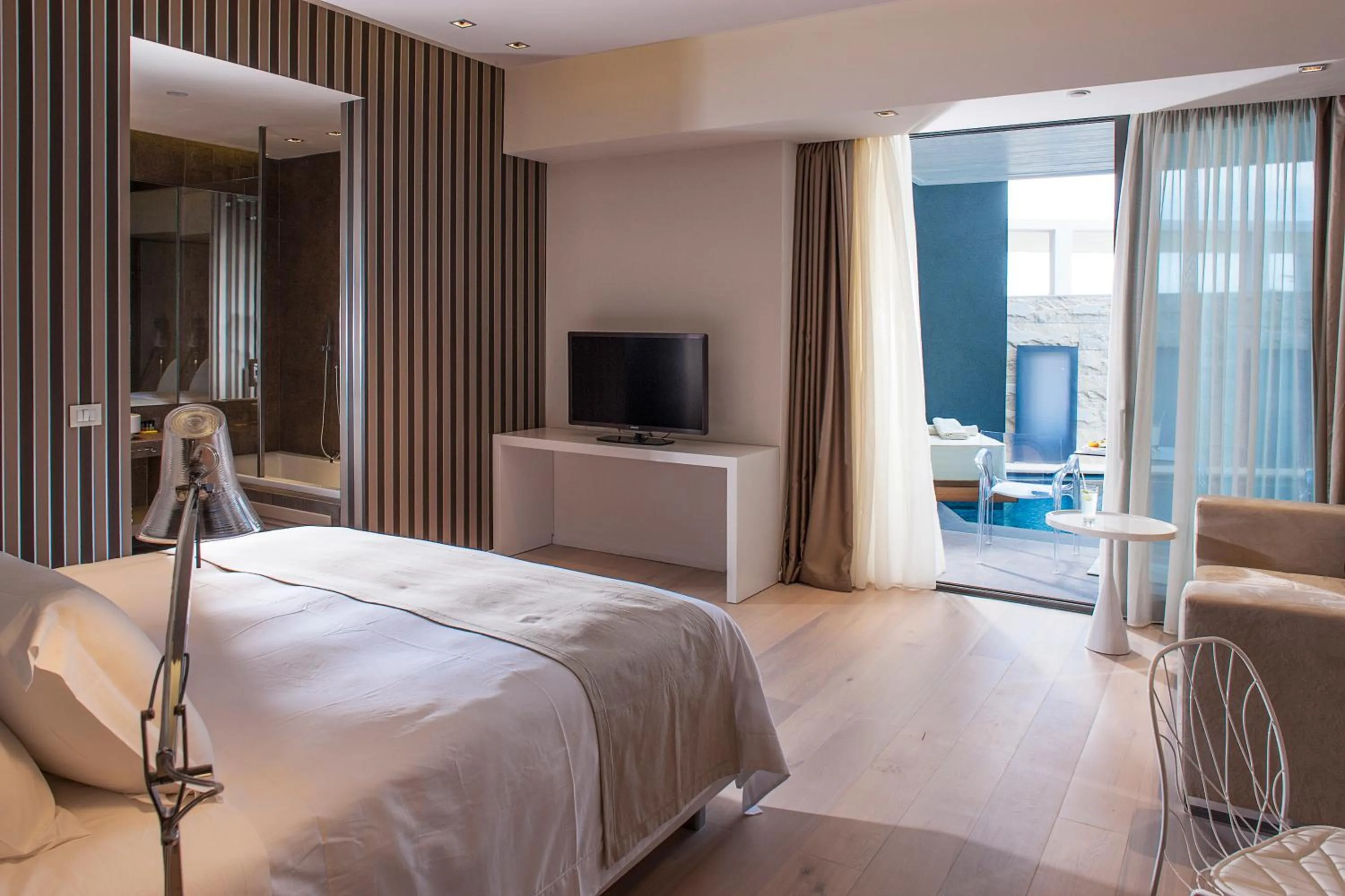 Bathroom, Bed in Aqua Blu Boutique Hotel & Spa, Adults Only- Small Luxury Hotels of the World