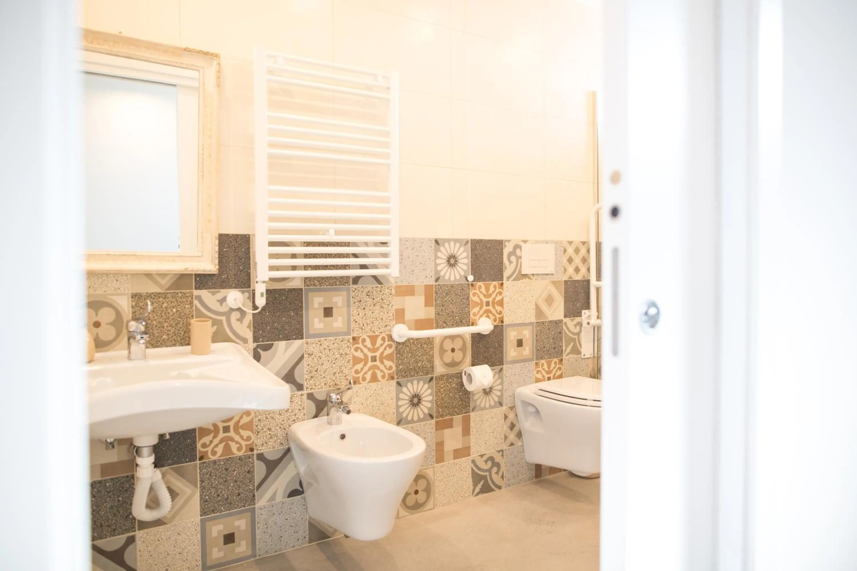 Toilet in Guest House Bella Onda