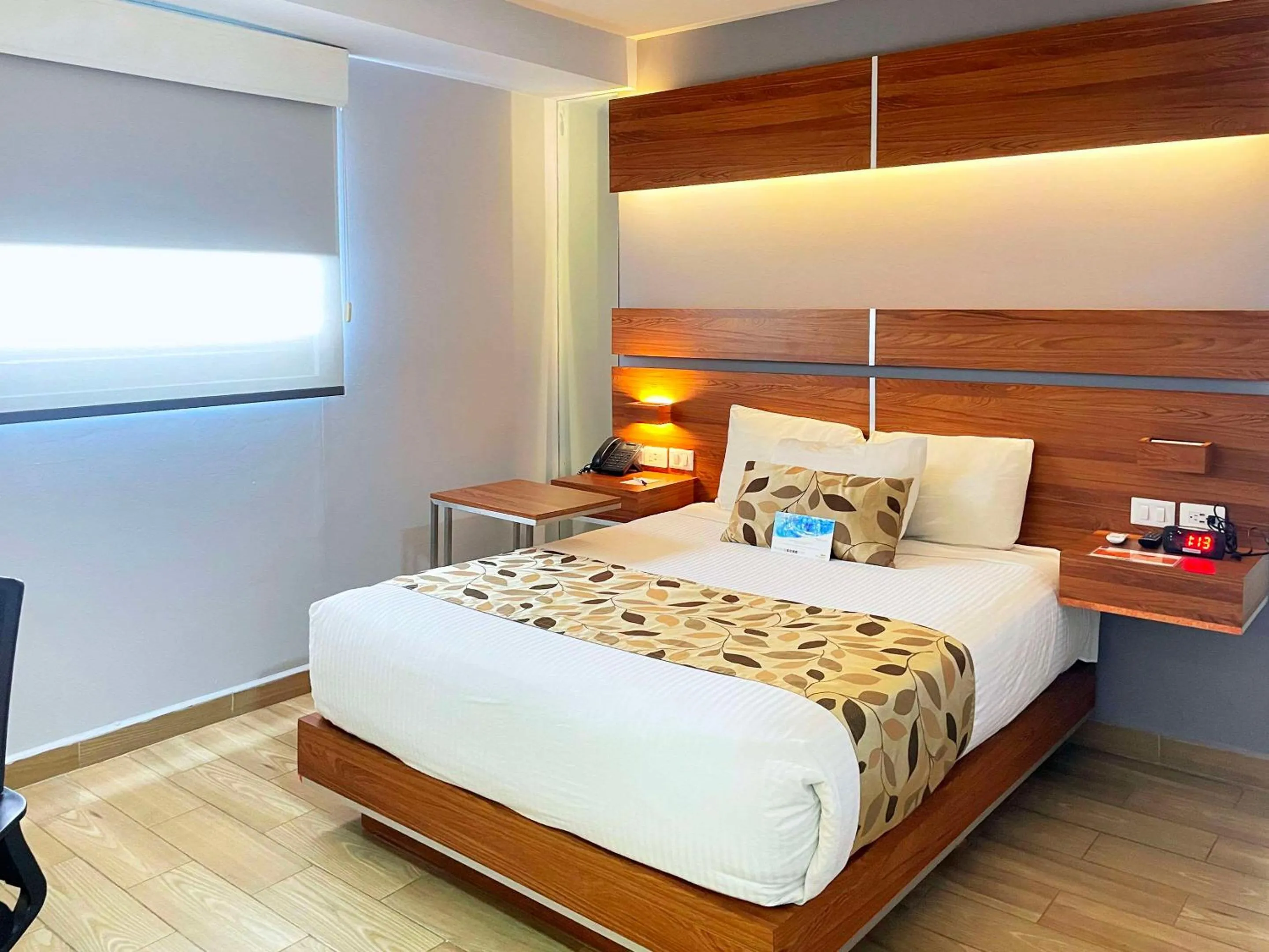 Bedroom in Sleep Inn Mexicali