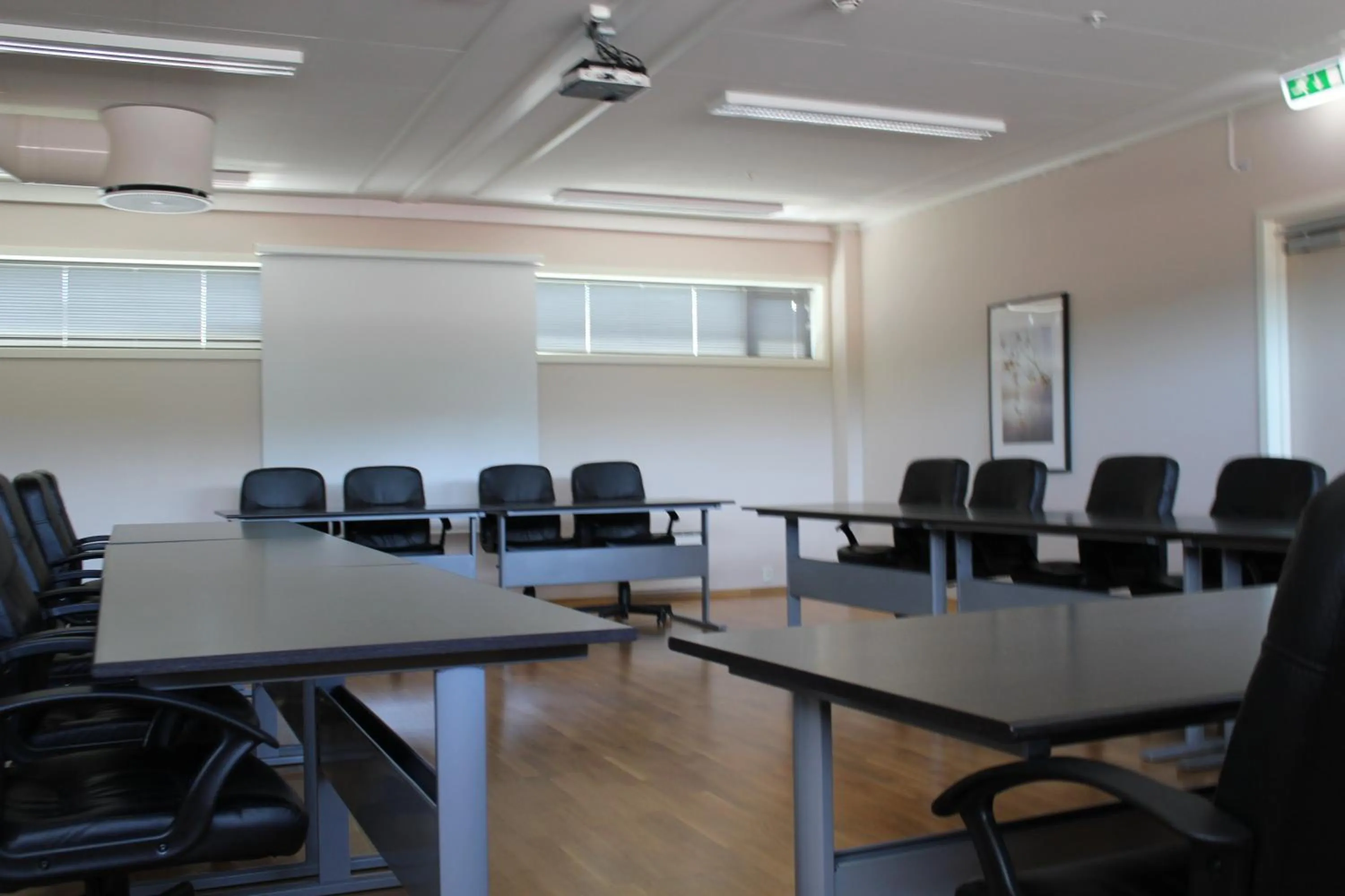 Business facilities in Heimat Brokelandsheia