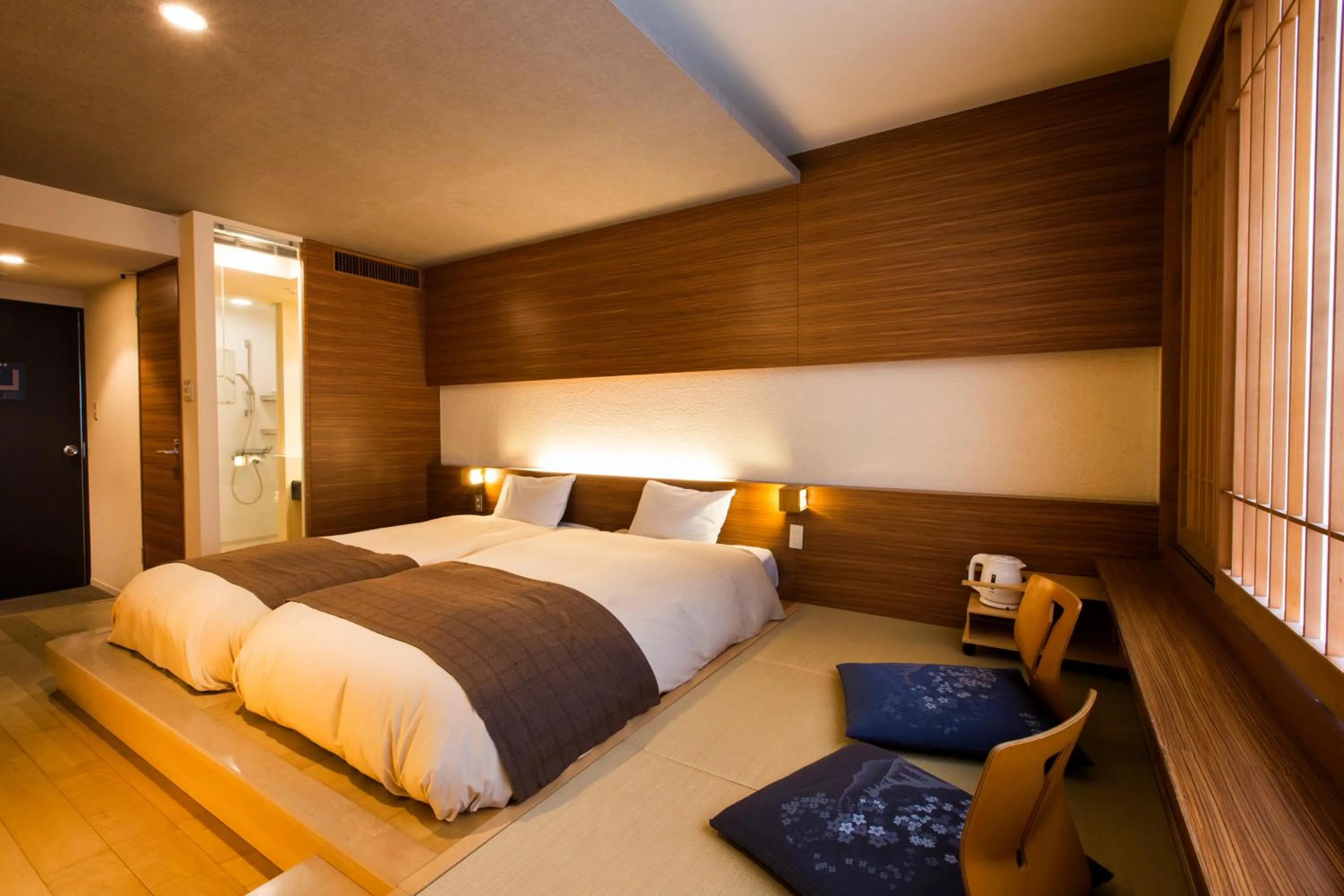 Photo of the whole room, Bed in Choyo Tei