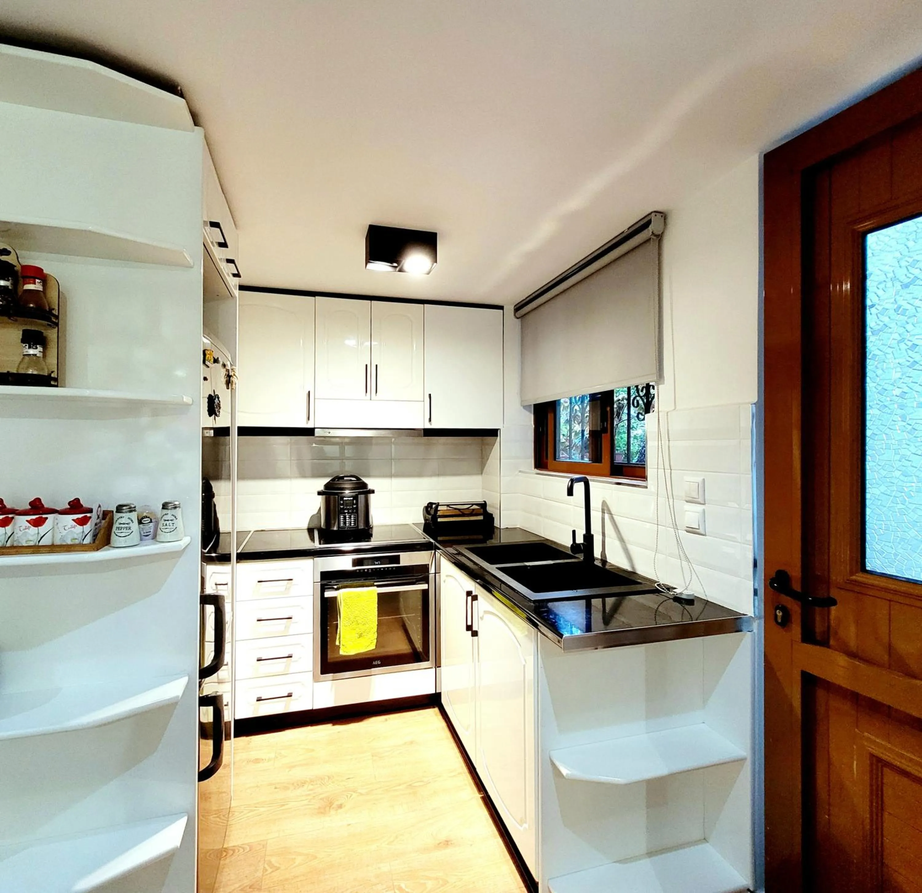 Kitchen or kitchenette in Loi apartment