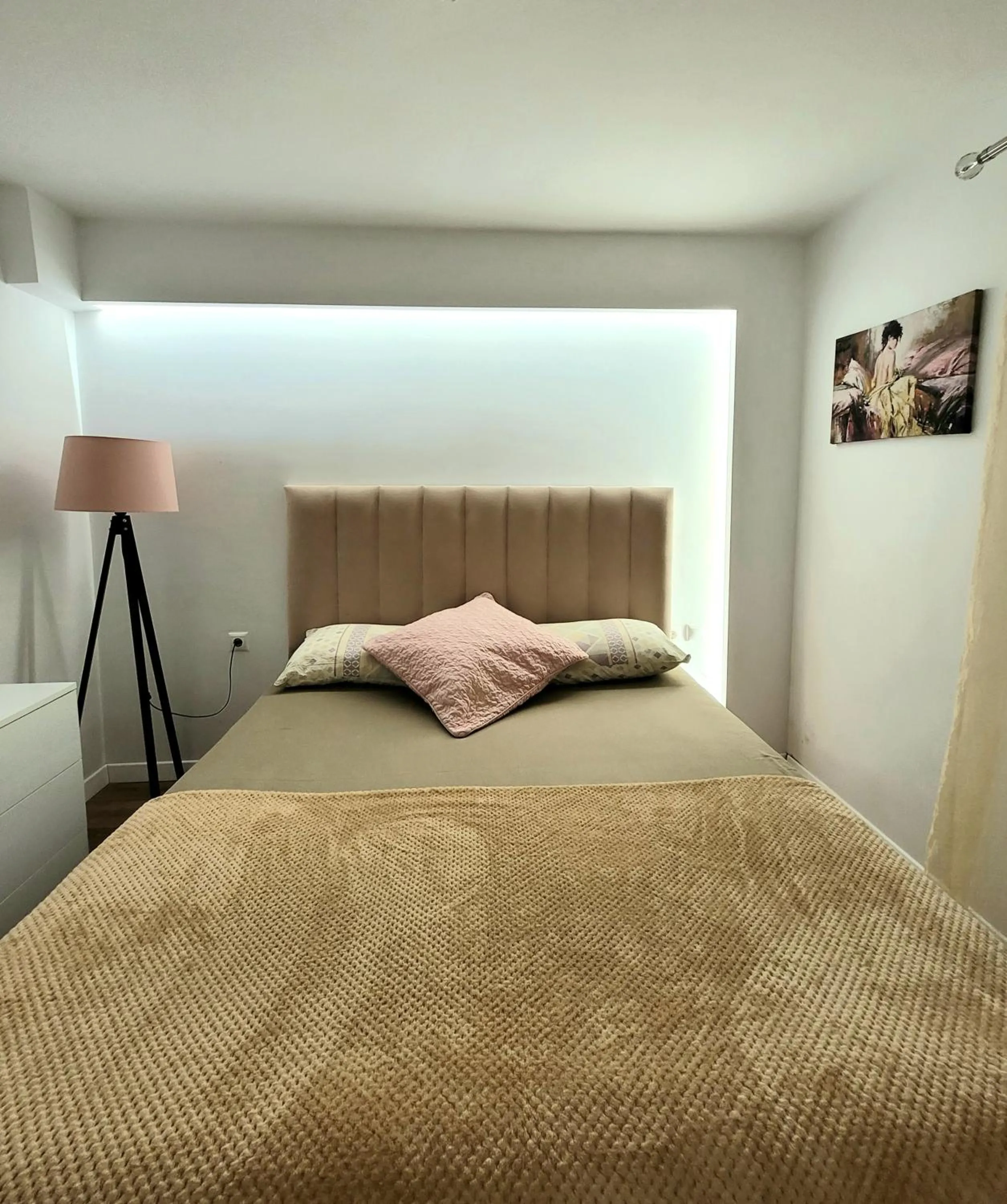 Bed in Loi apartment