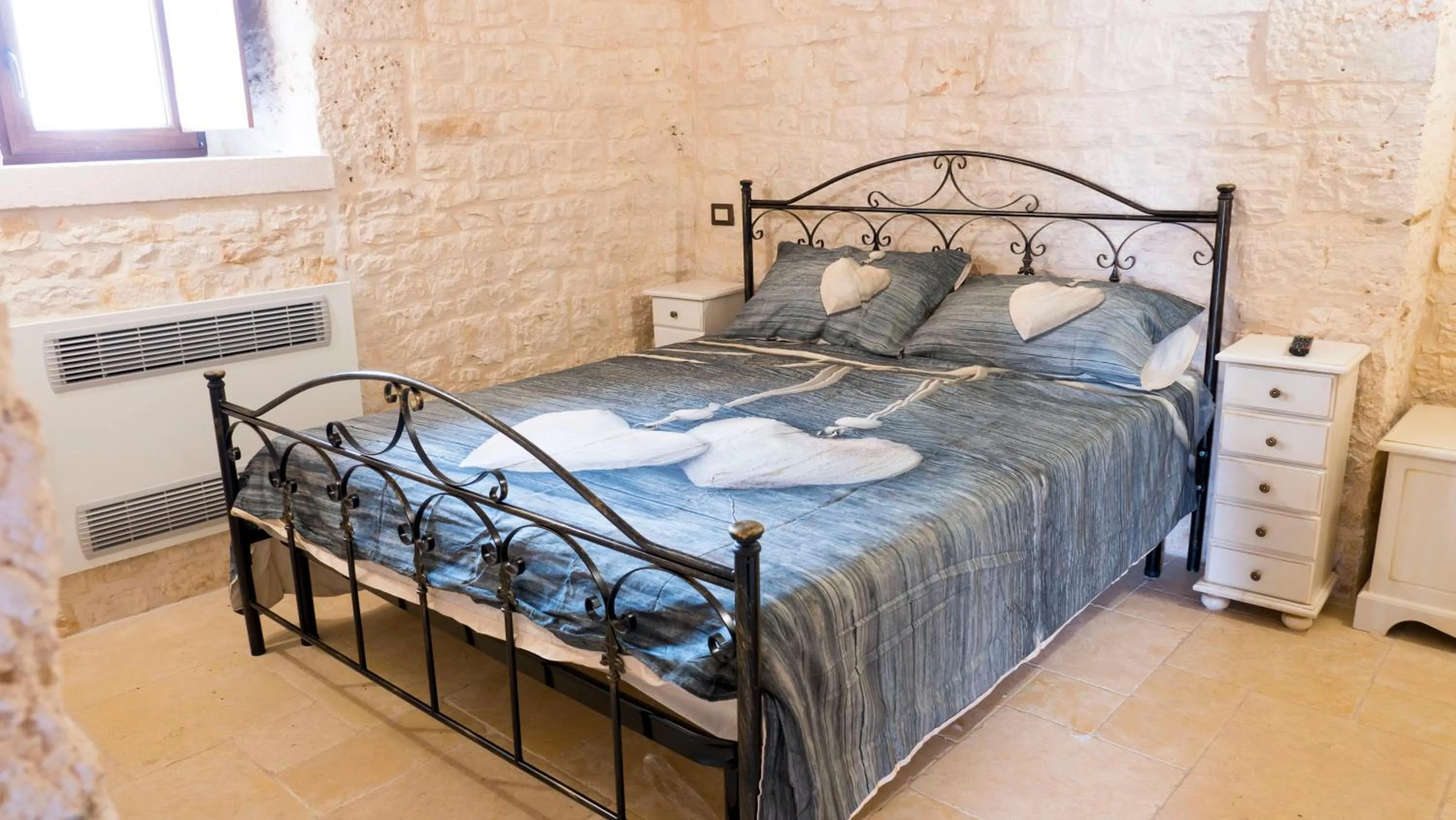 Bedroom, Bed in B&b I Trulli dei Desideri