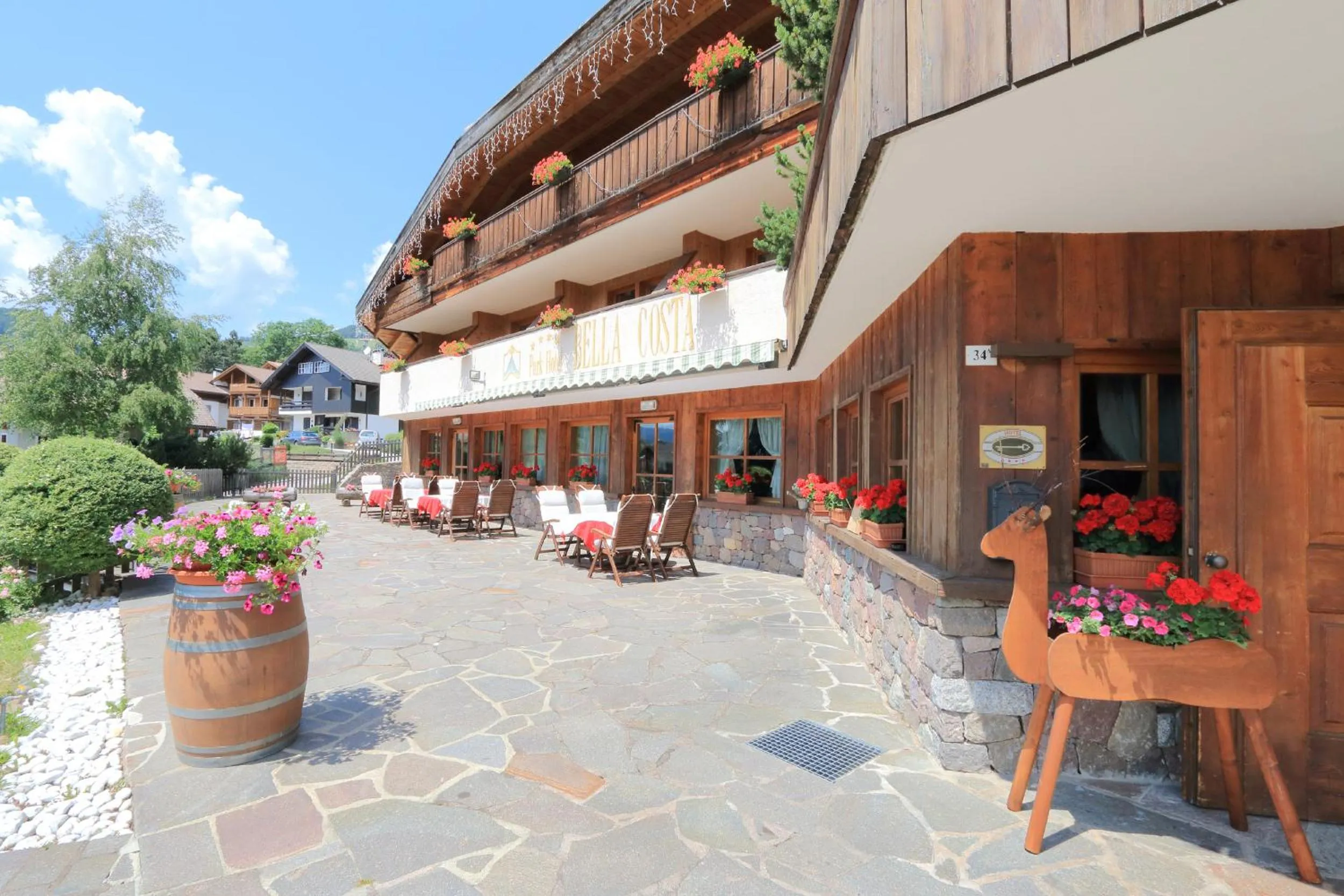 Property building in Park Hotel Bellacosta