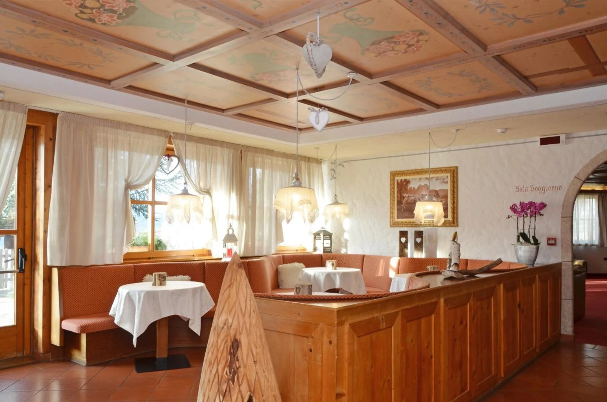 Lounge or bar in Park Hotel Bellacosta