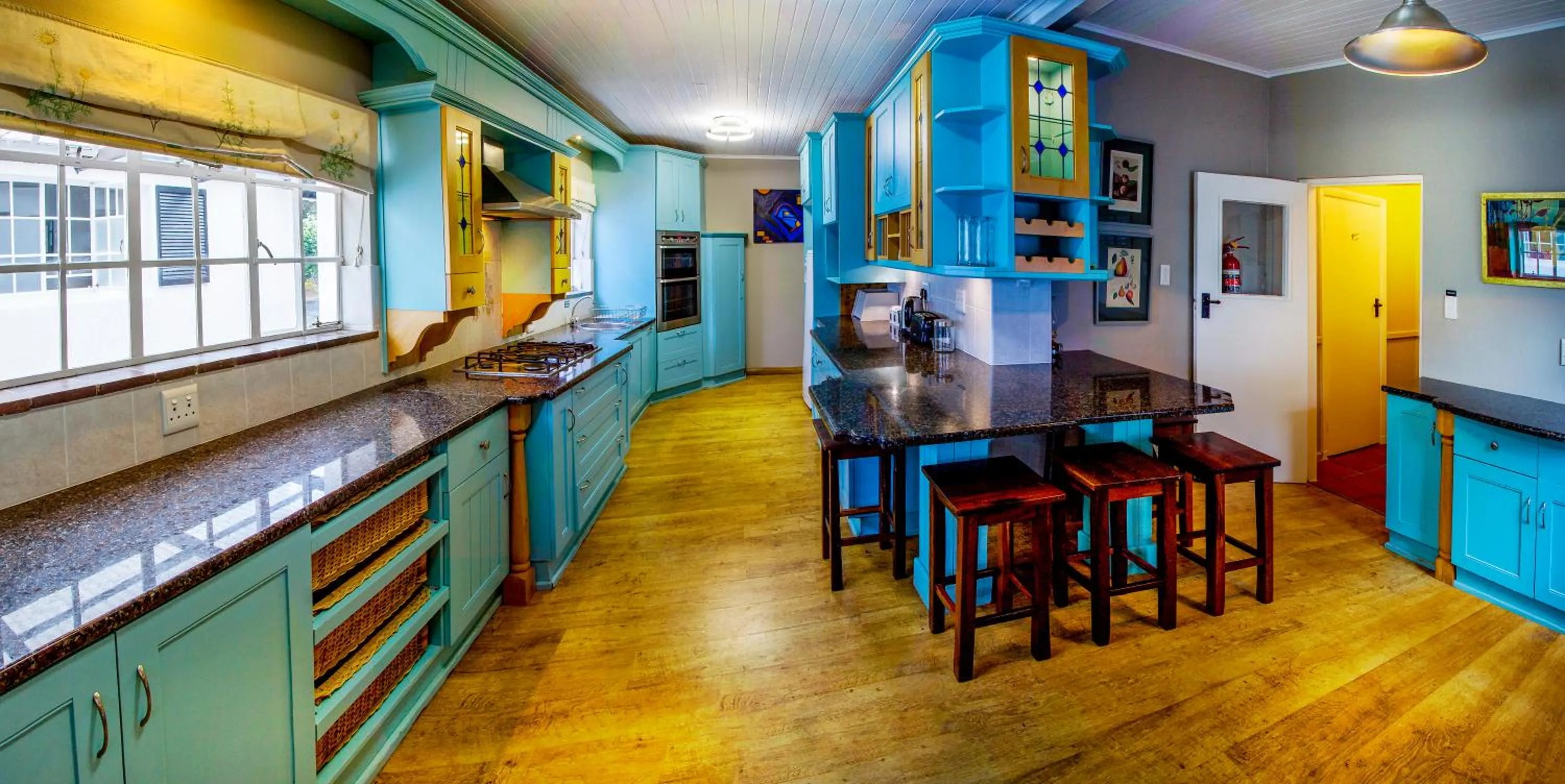 Kitchen or kitchenette in Forest Hall Guest House