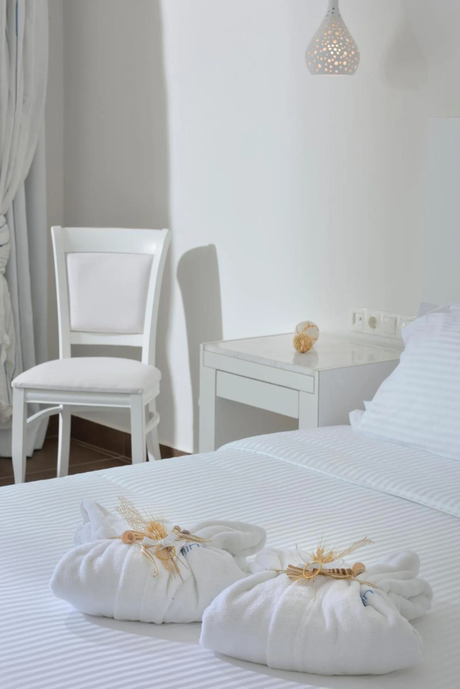 Property building, Bed in Jenny's Summer Houses