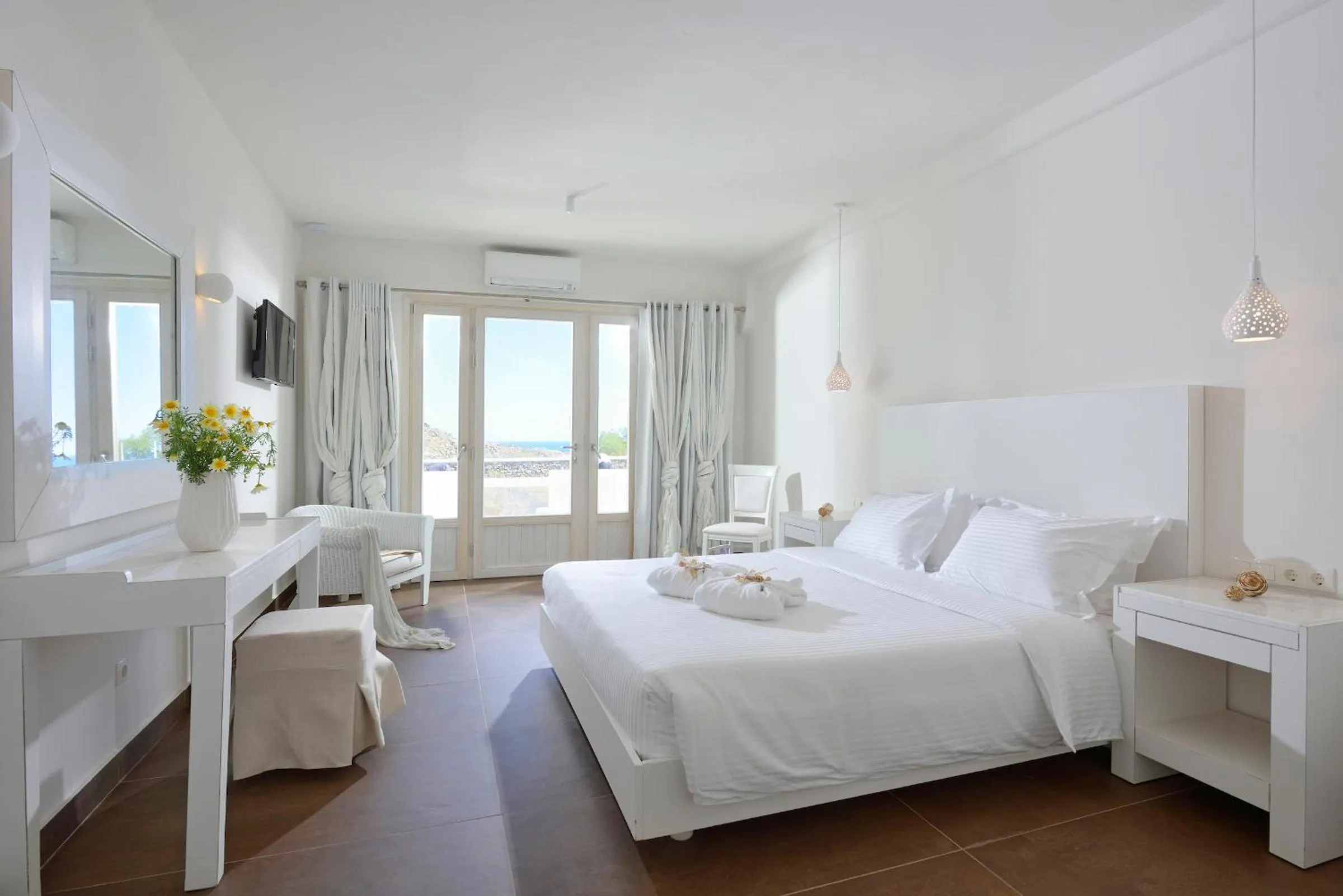 Property building, Bed in Jenny's Summer Houses