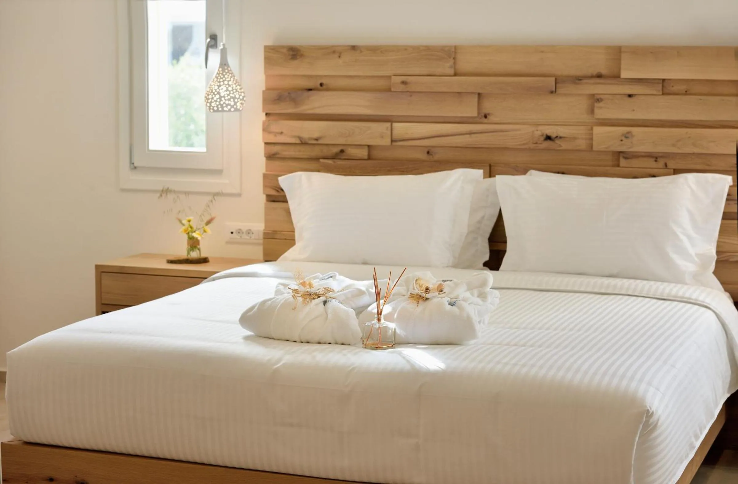 Property building, Bed in Jenny's Summer Houses