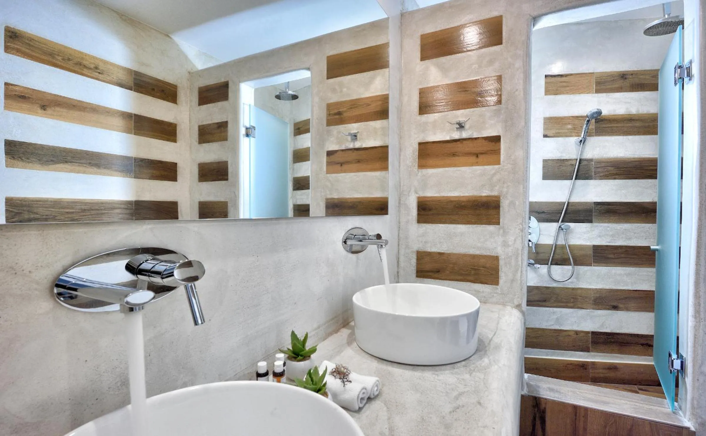 Property building in Jenny's Summer Houses