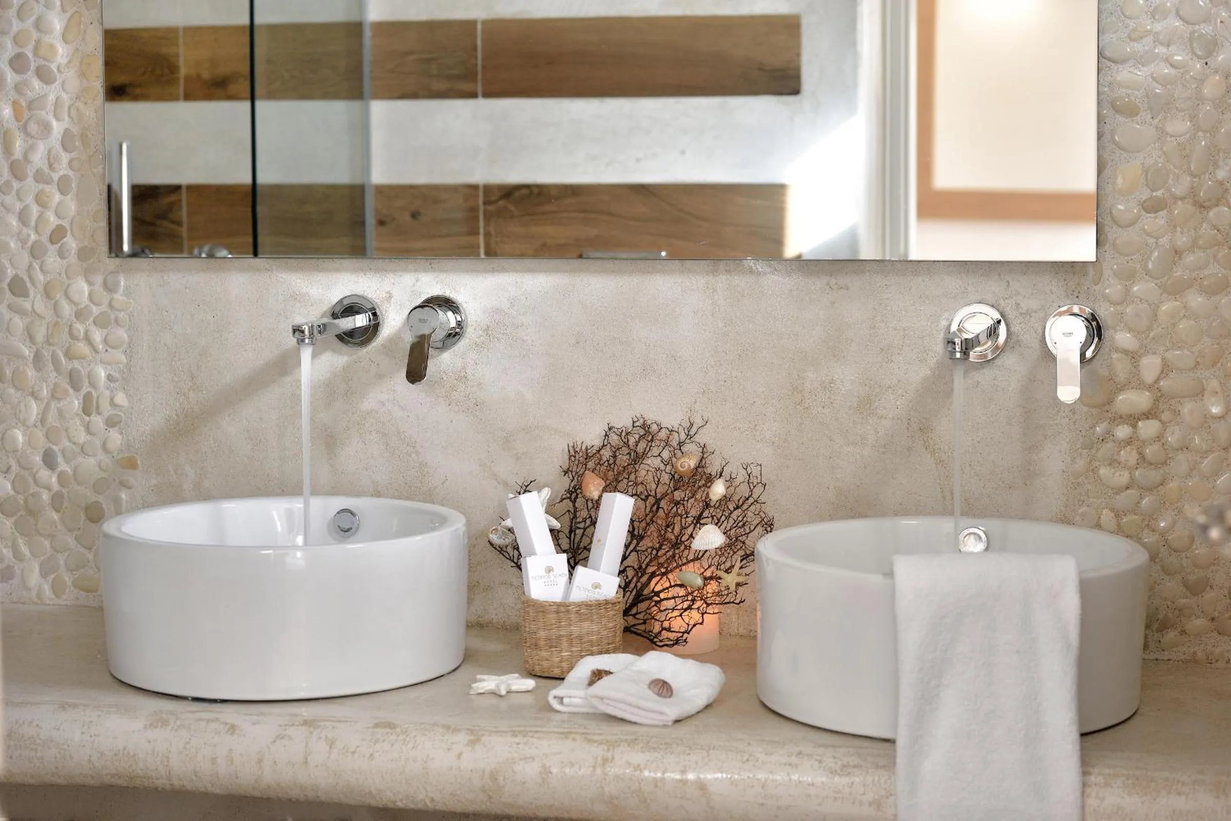 Property building in Jenny's Summer Houses