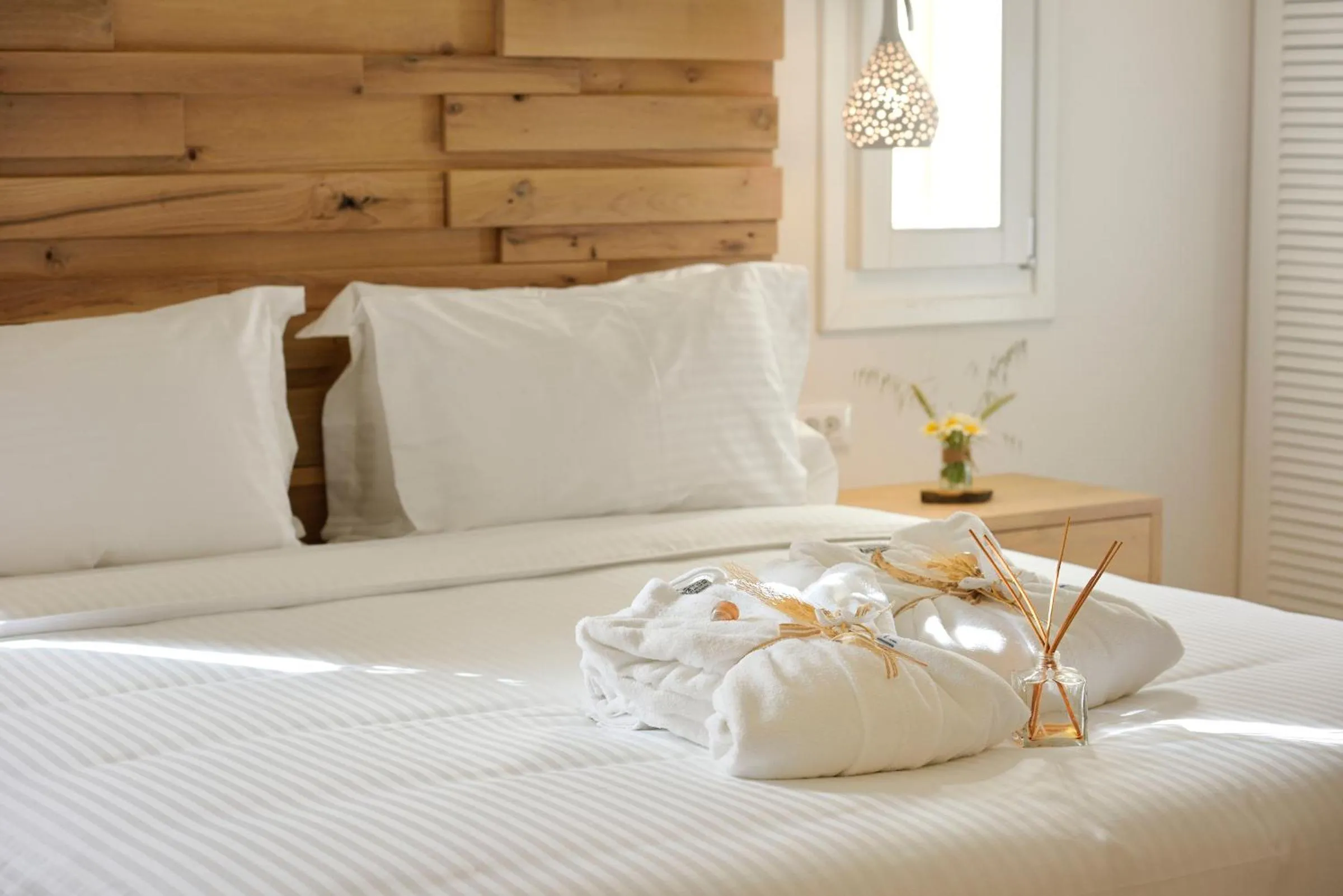 Property building, Bed in Jenny's Summer Houses