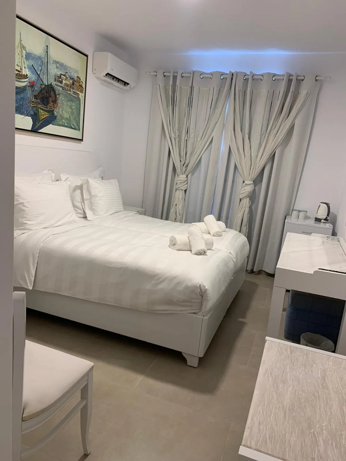 Bed in Jenny's Summer Houses