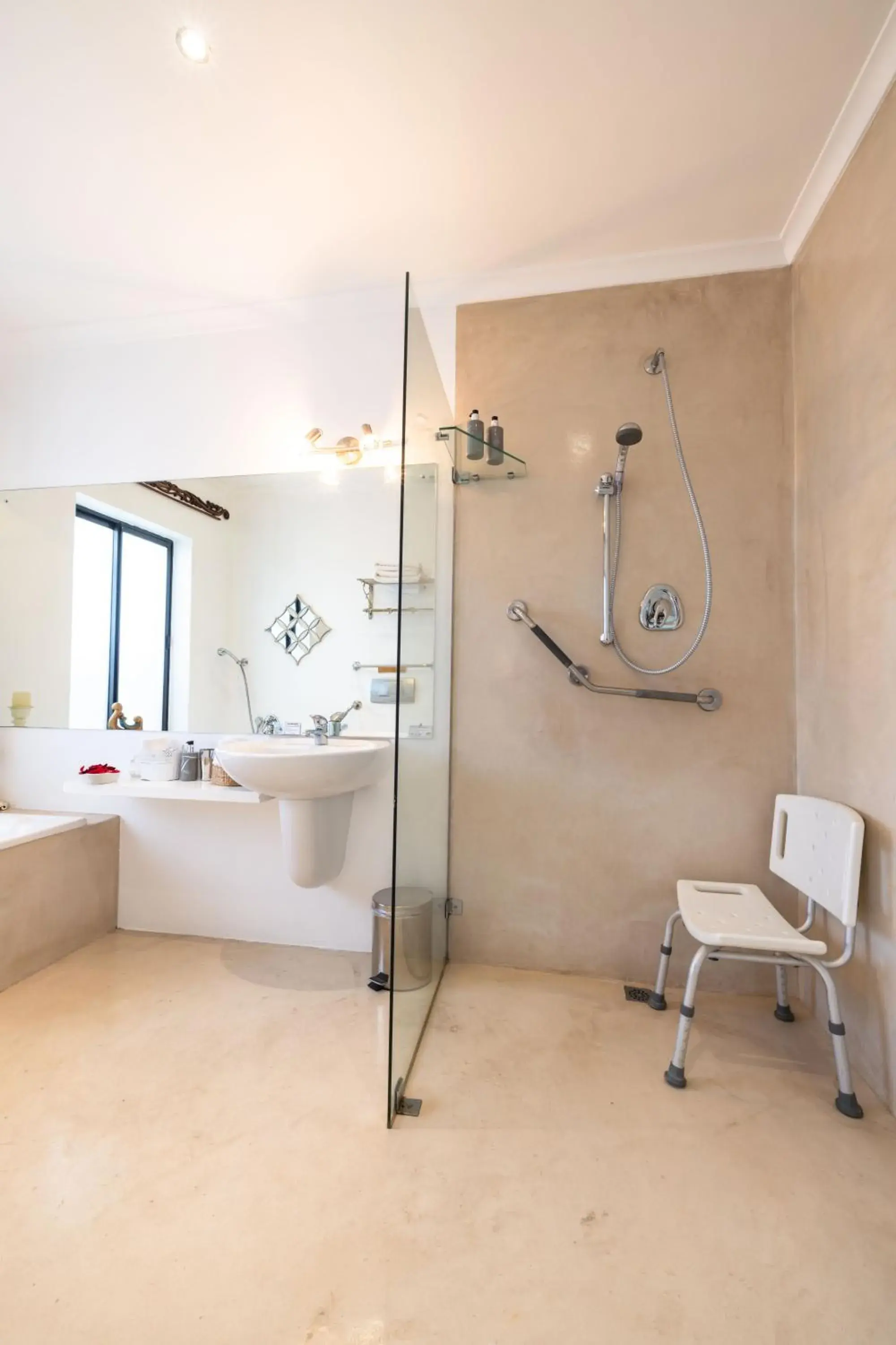 Family Room - single occupancy in Cape Pillars Boutique Hotel Family Room - single occupancy in Cape Pillars Boutique Hotel