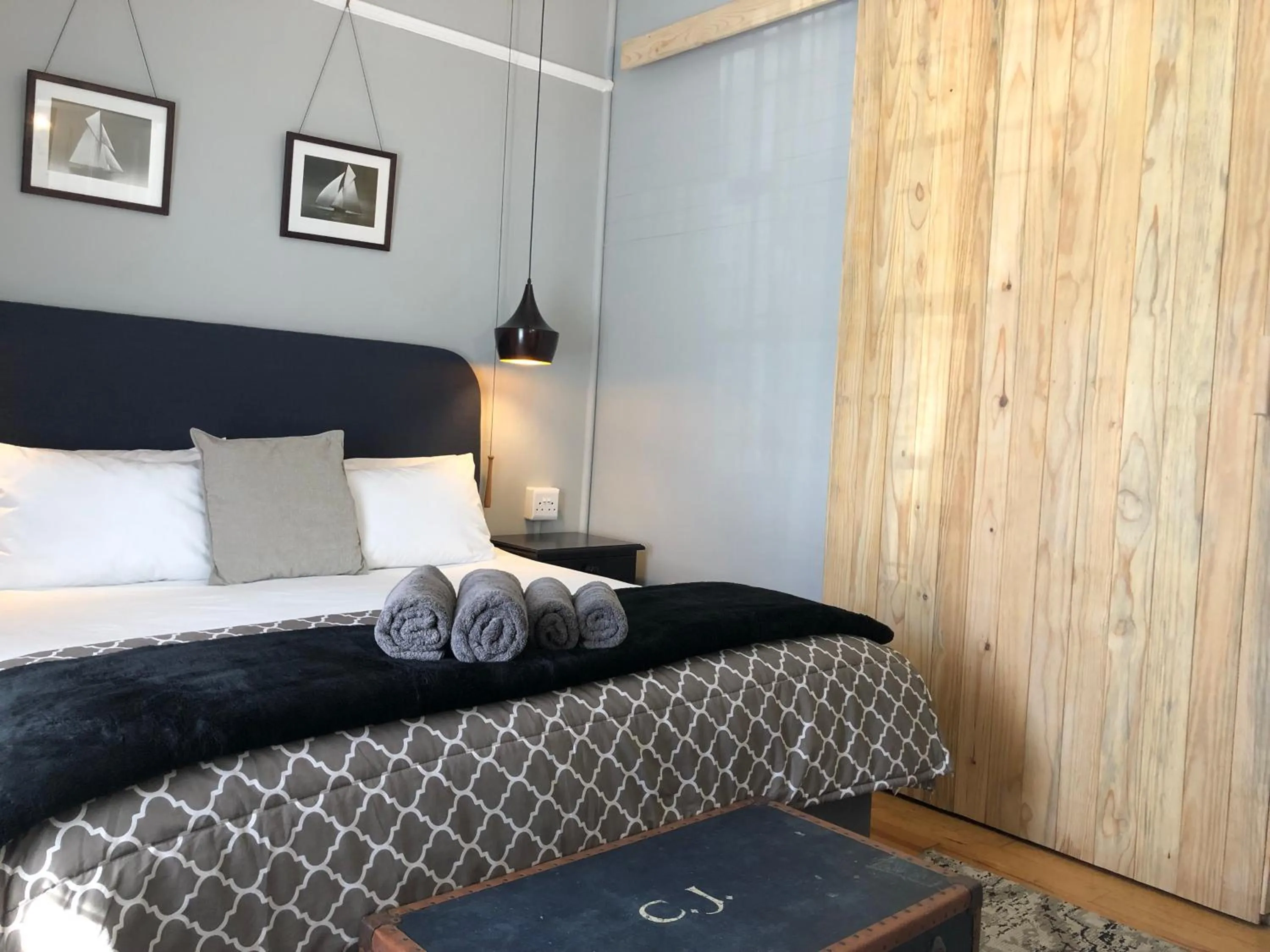 Bed in At The Loerie