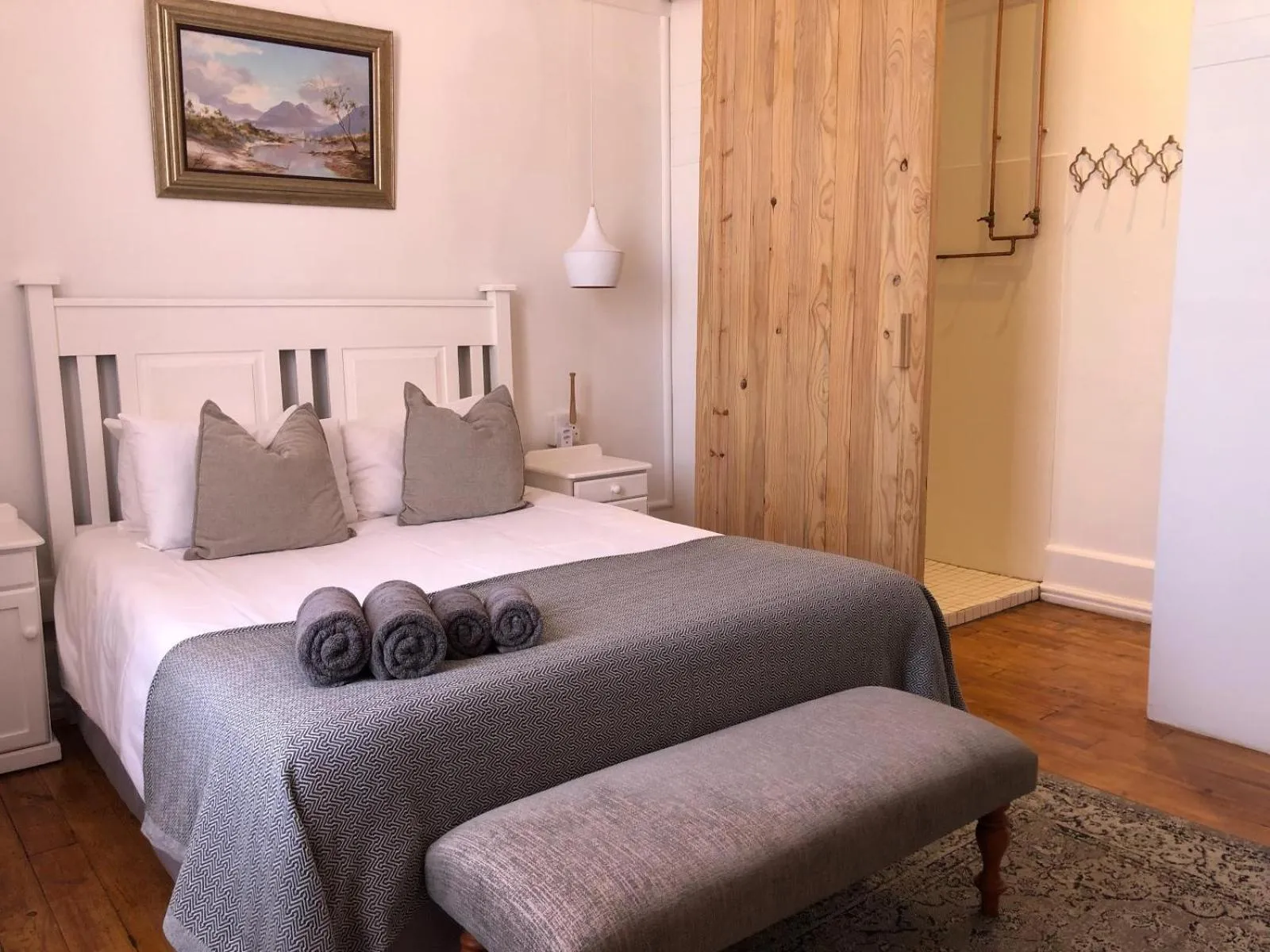 Bed in At The Loerie