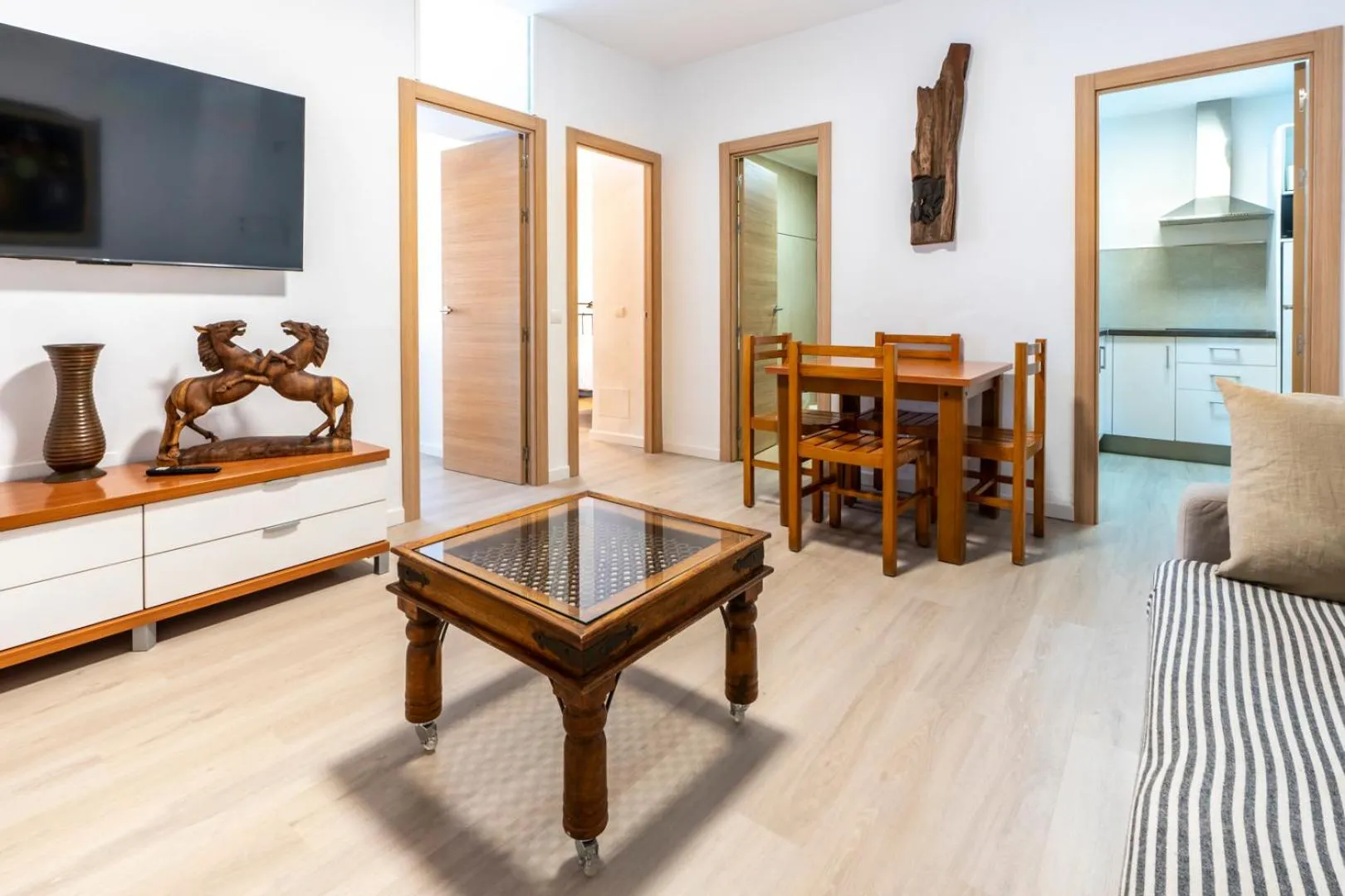 TV and multimedia in Apartamentos Cel Blau