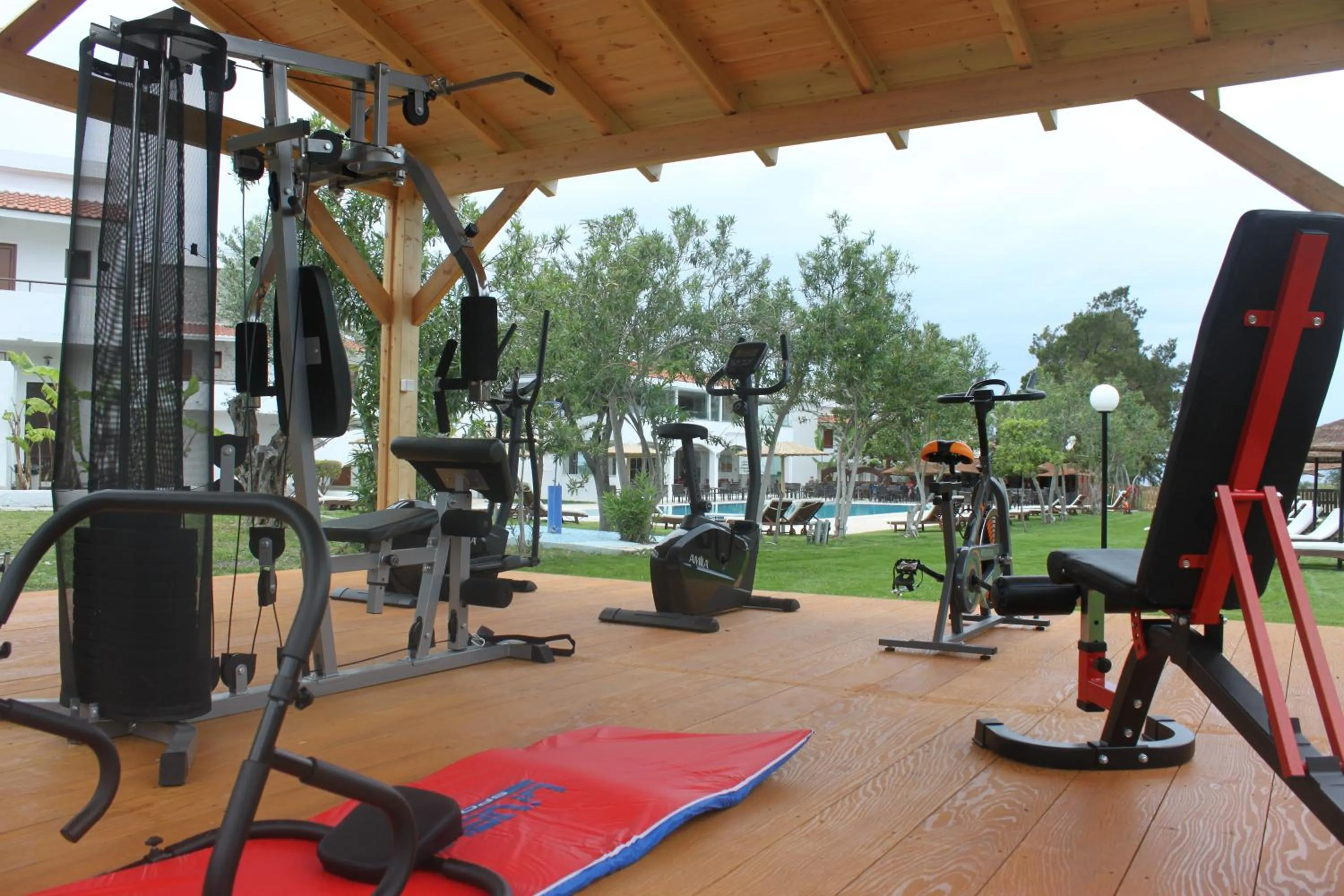 Fitness centre/facilities in Vallian Village Hotel